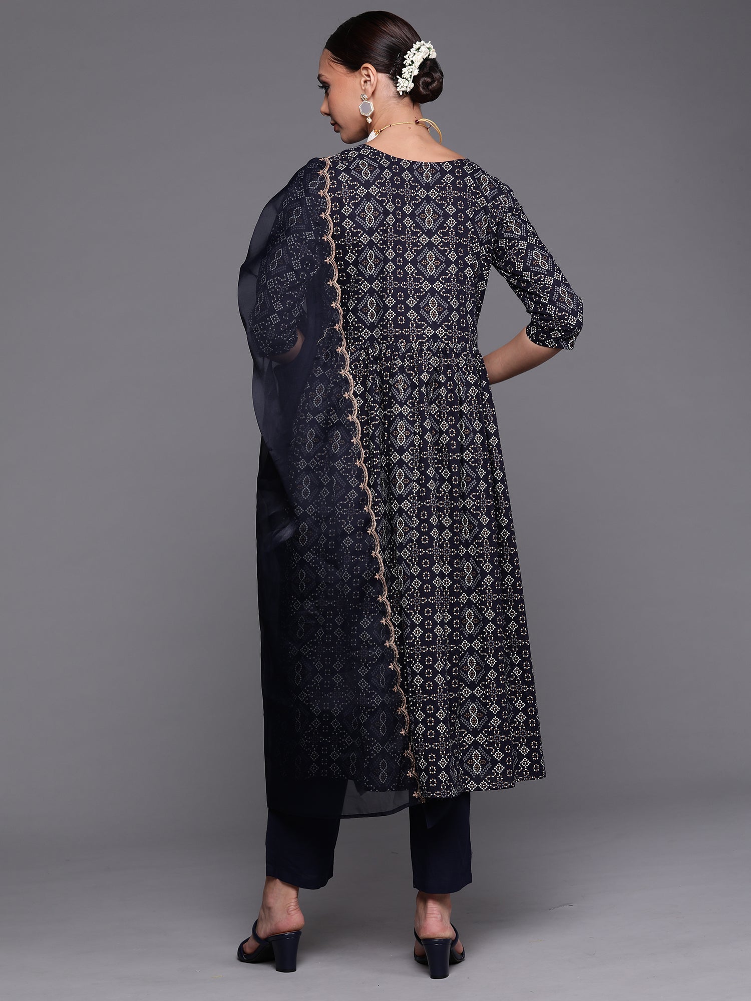 Women's Navy Blue Cotton Blend Kurta Set - Taantav