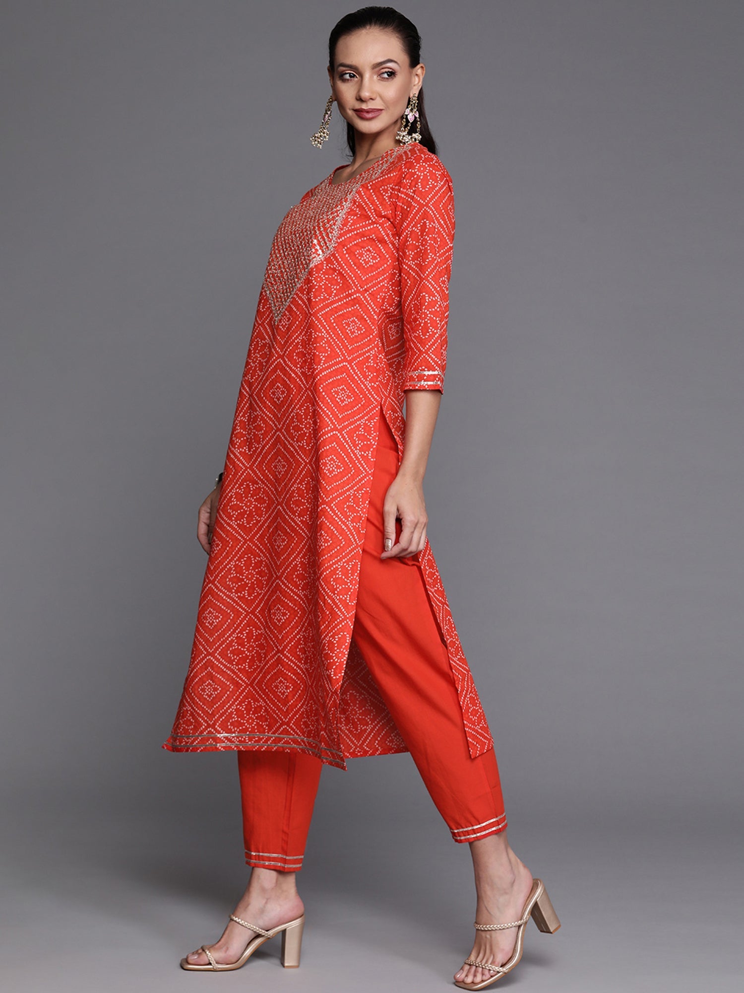 Women's Red Cotton Blend Kurta Set - Taantav