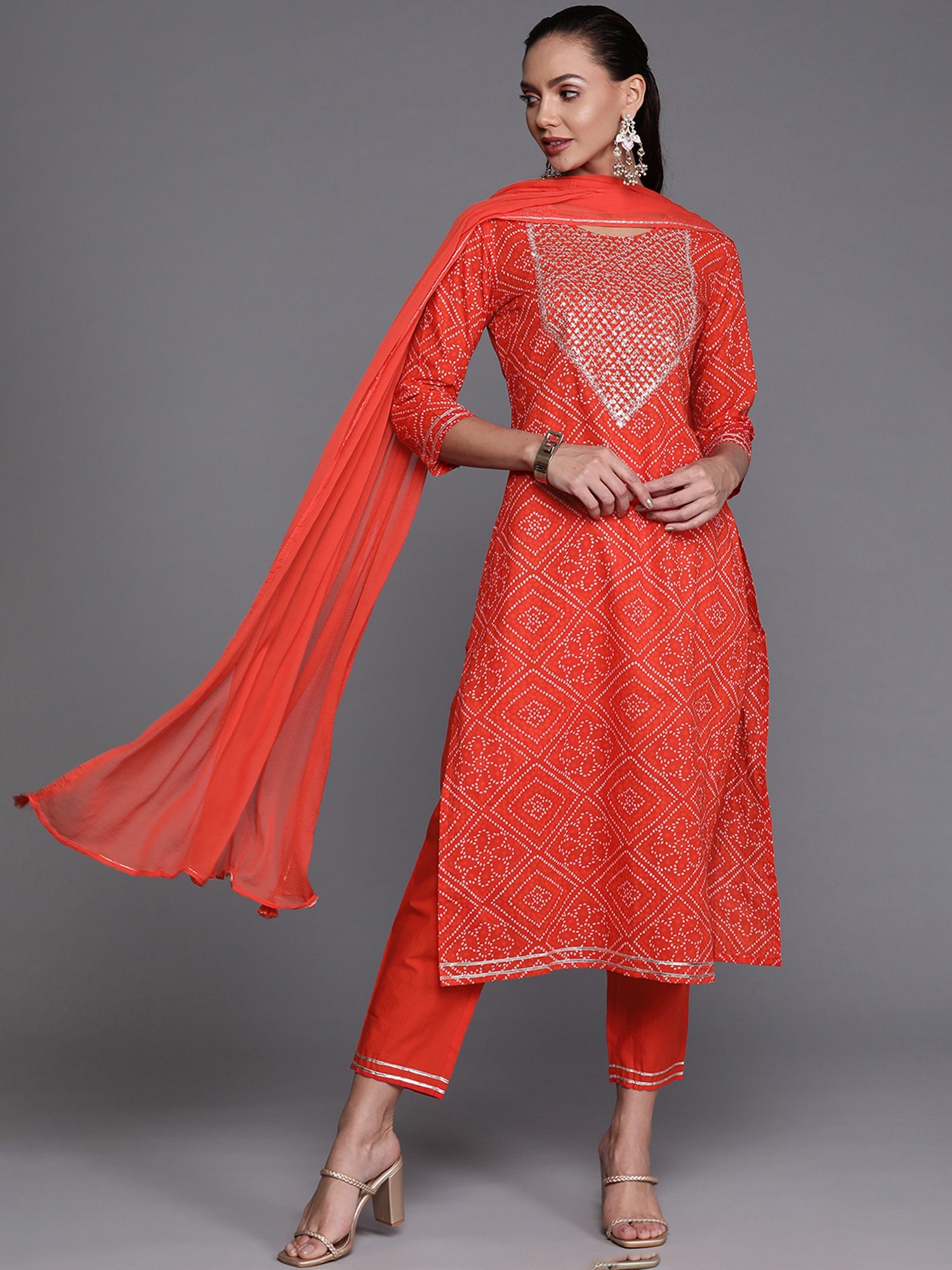 Women's Red Cotton Blend Kurta Set - Taantav