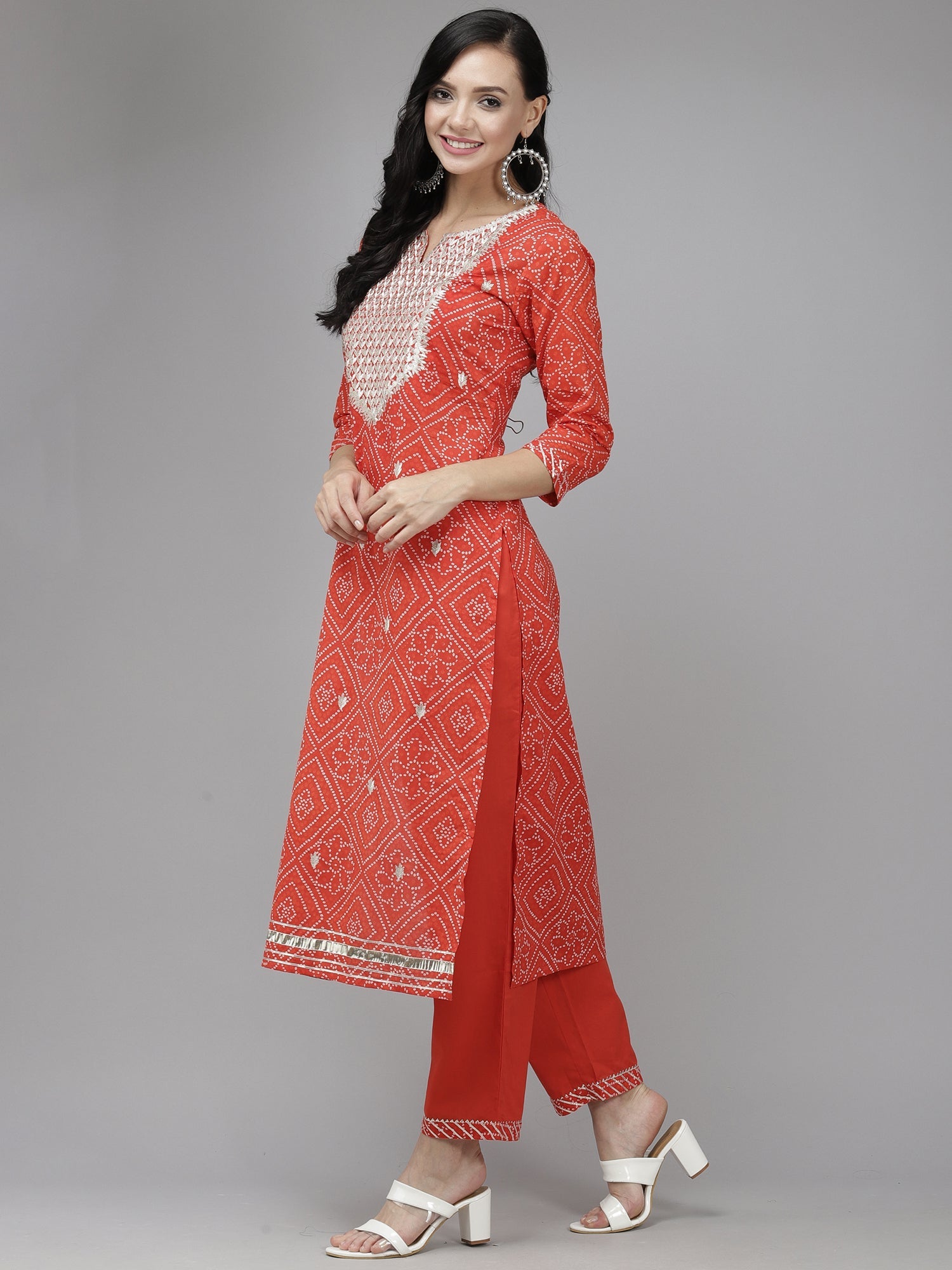 Women's Coral Cotton Blend Kurta Set - Taantav