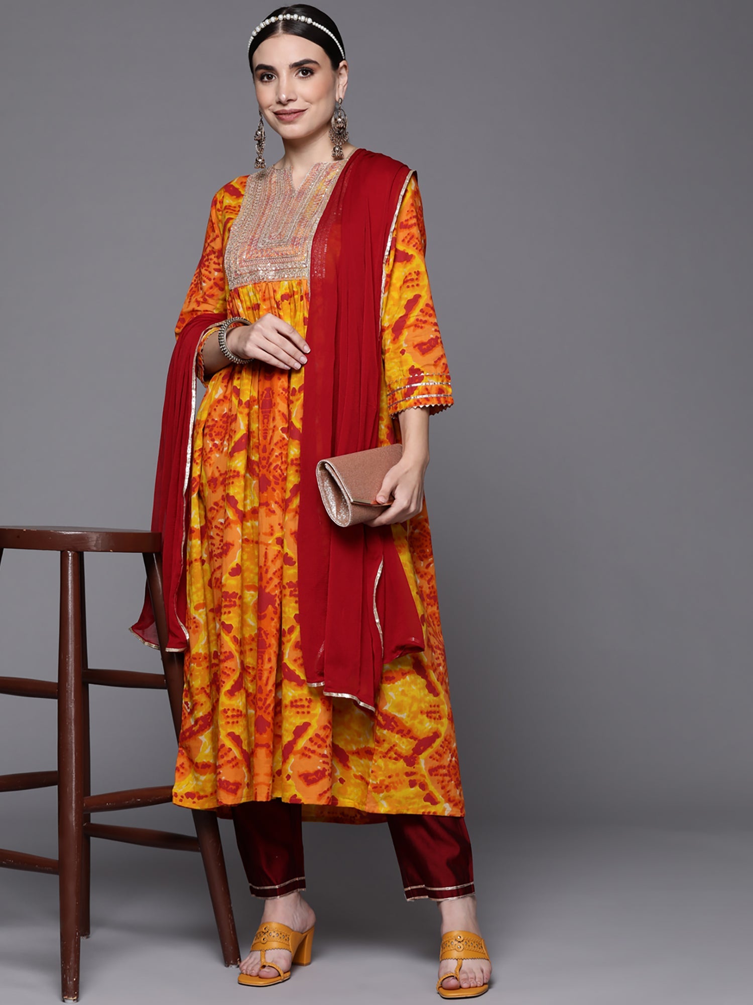 Women's Yellow Cotton Blend Kurta Set - Taantav