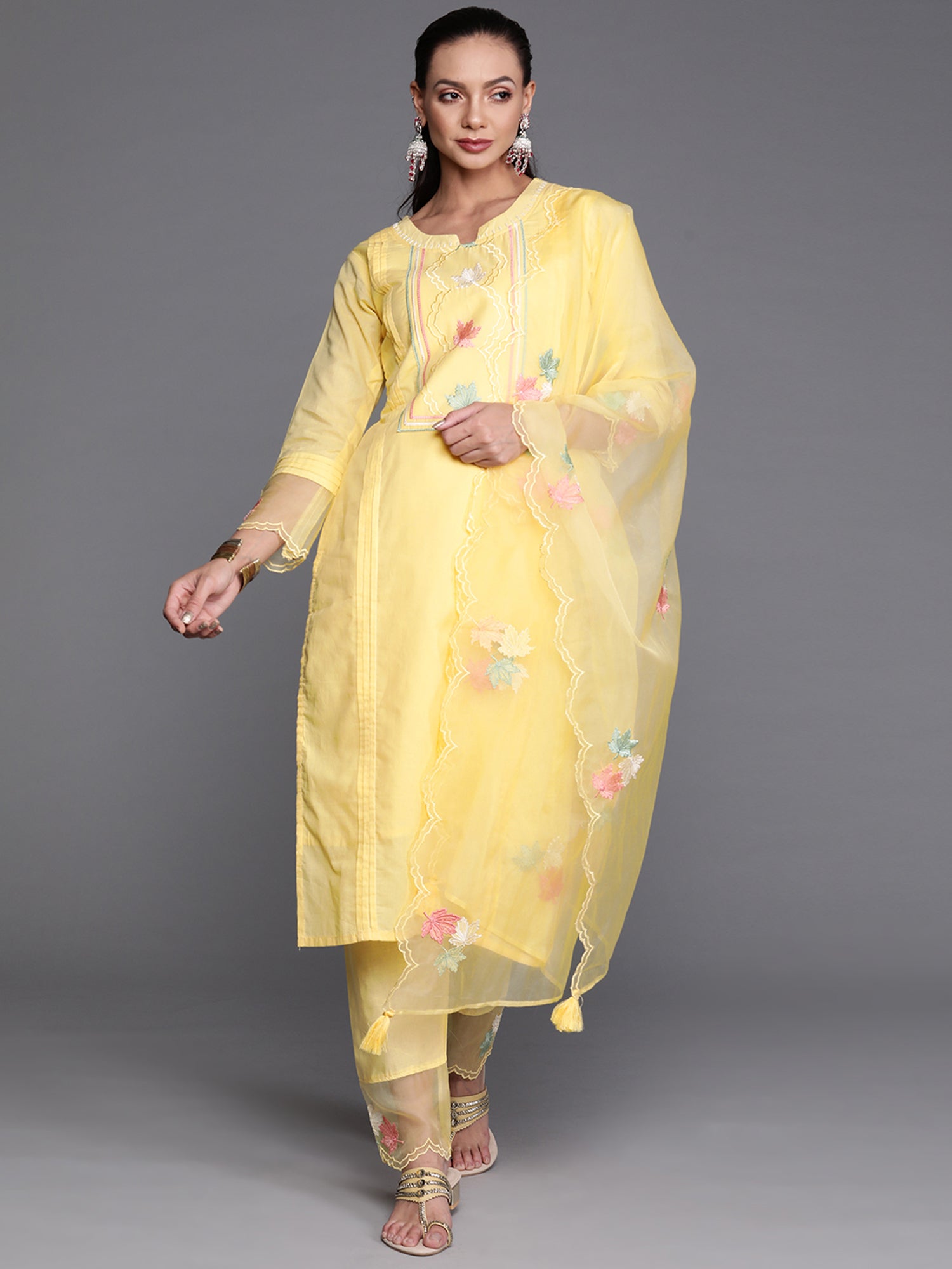 Women's Yellow Cotton Blend Kurta Set - Taantav