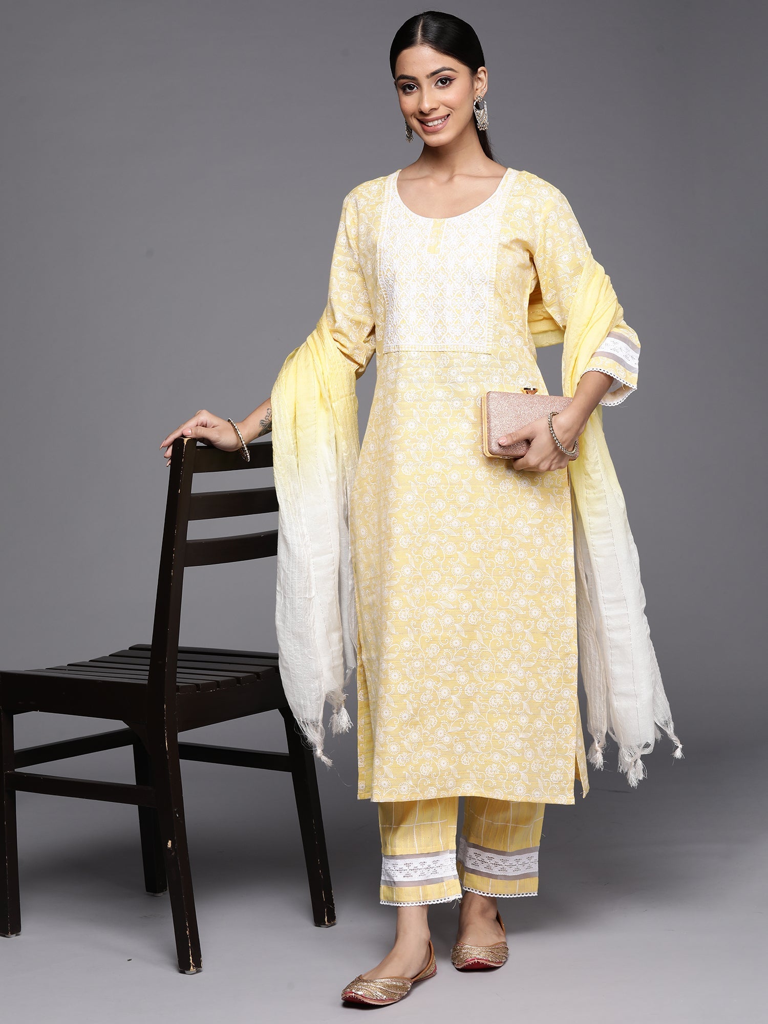 Women's Yellow Cotton Blend Kurta Set - Taantav