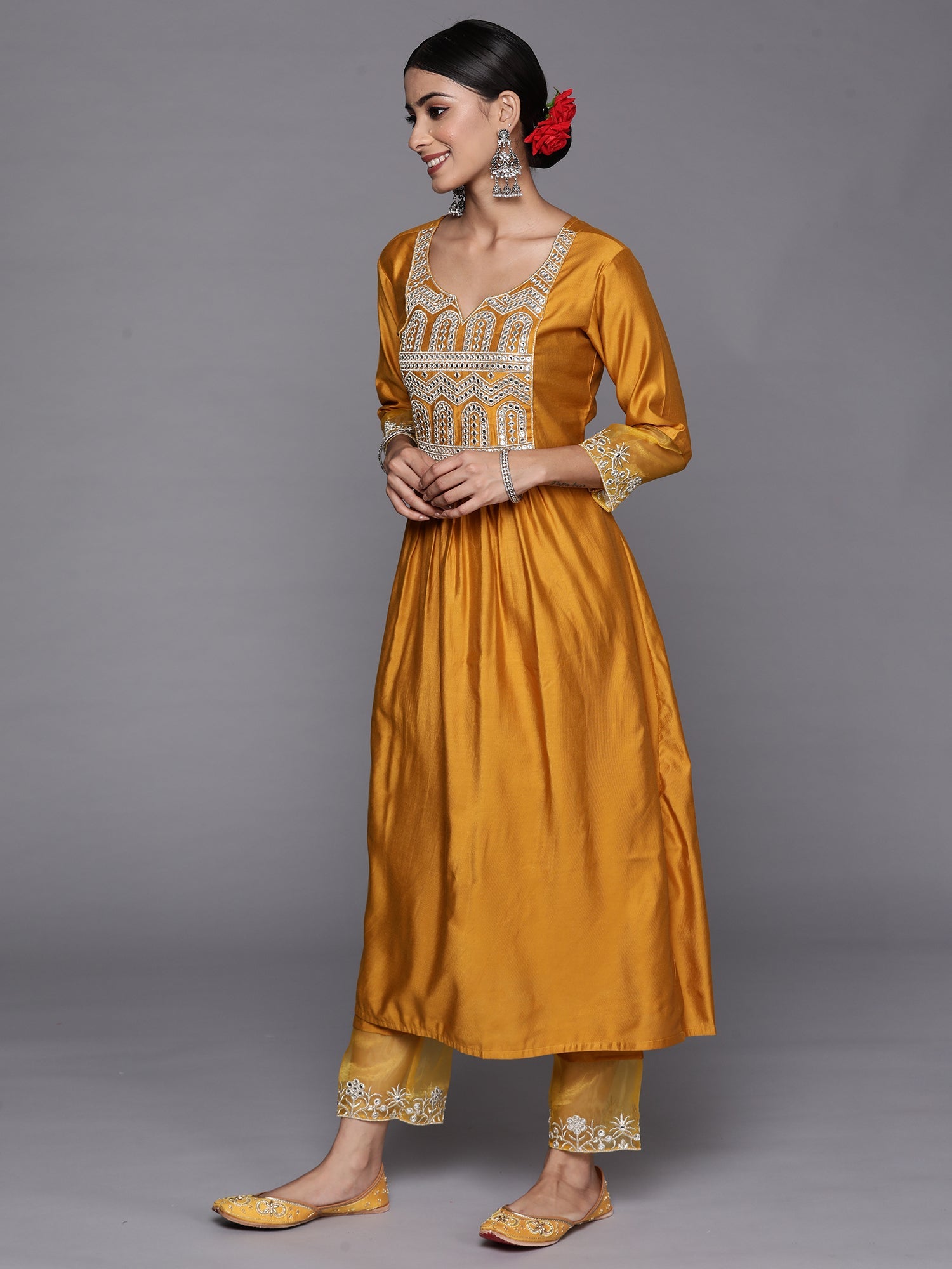 Women's Mustard Liva Kurta Set - Taantav