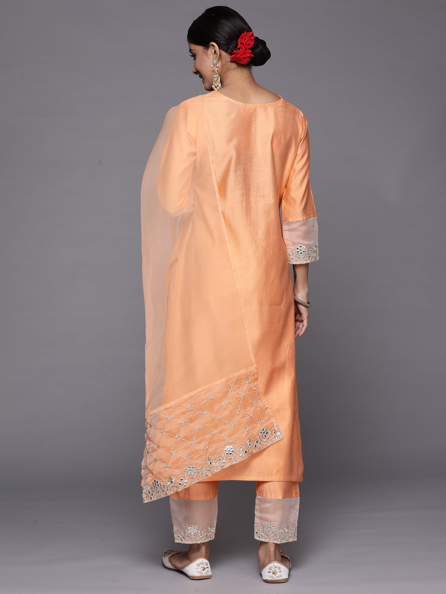 Women's Peach Liva Kurta Set - Taantav