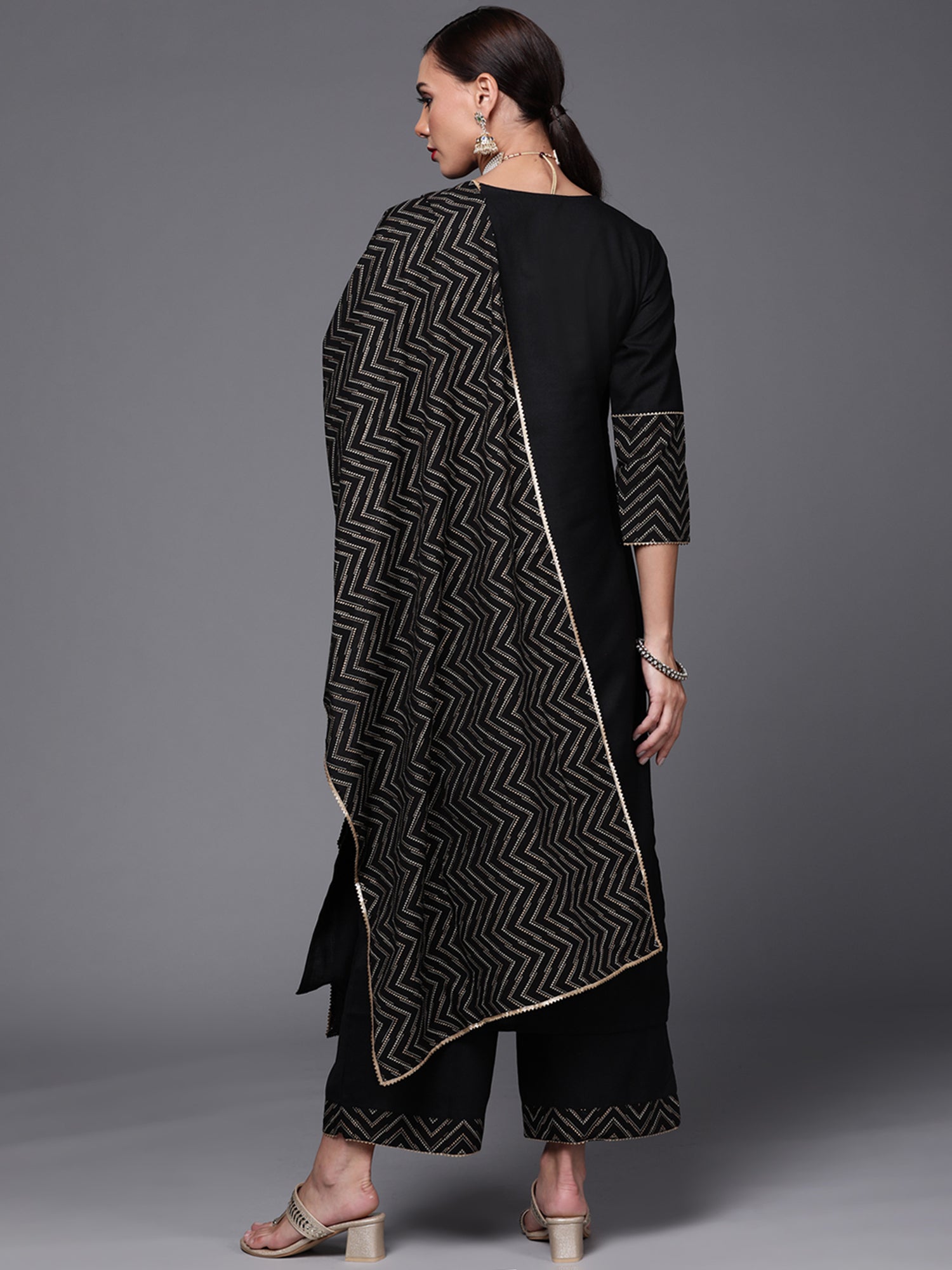 Women's Black Cotton Blend Kurta Set - Taantav