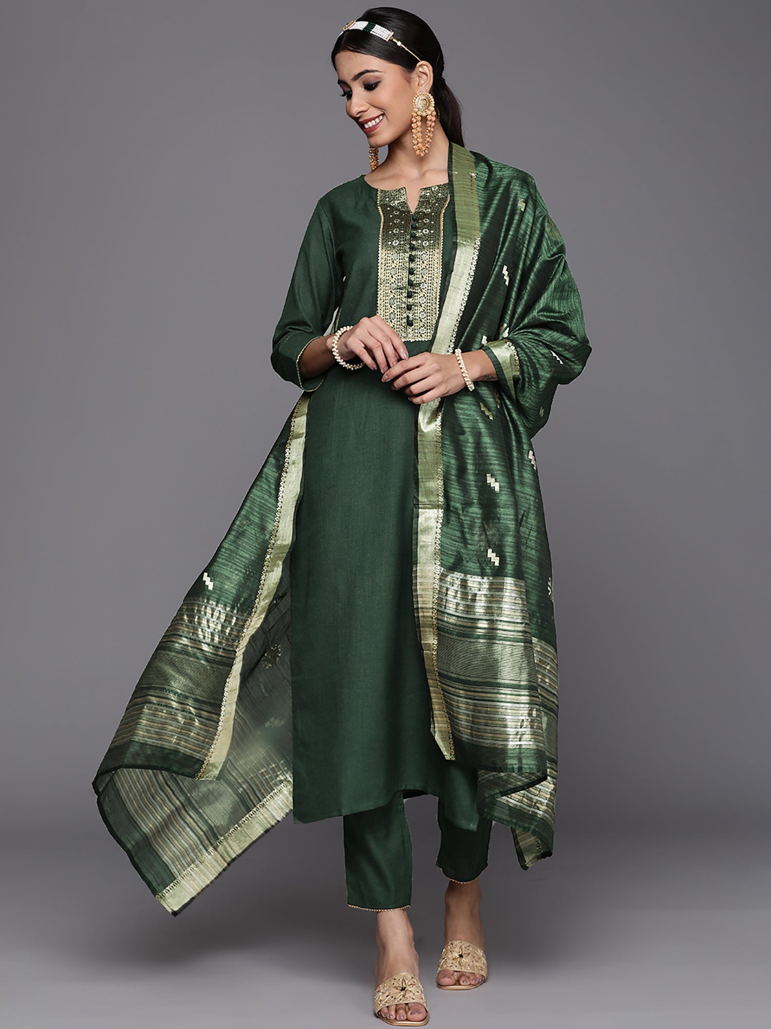 Women's Green Cotton Blend Kurta Set - Taantav