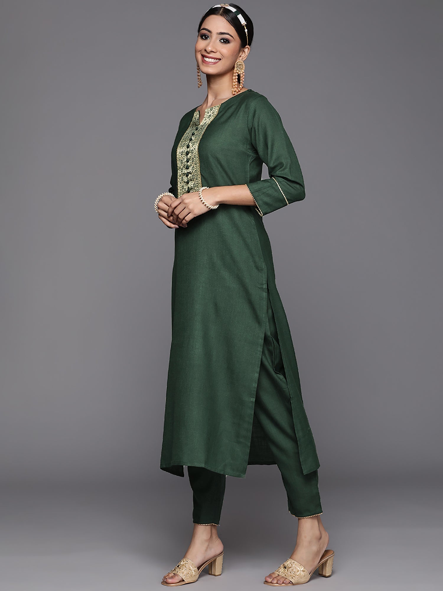 Women's Green Cotton Blend Kurta Set - Taantav