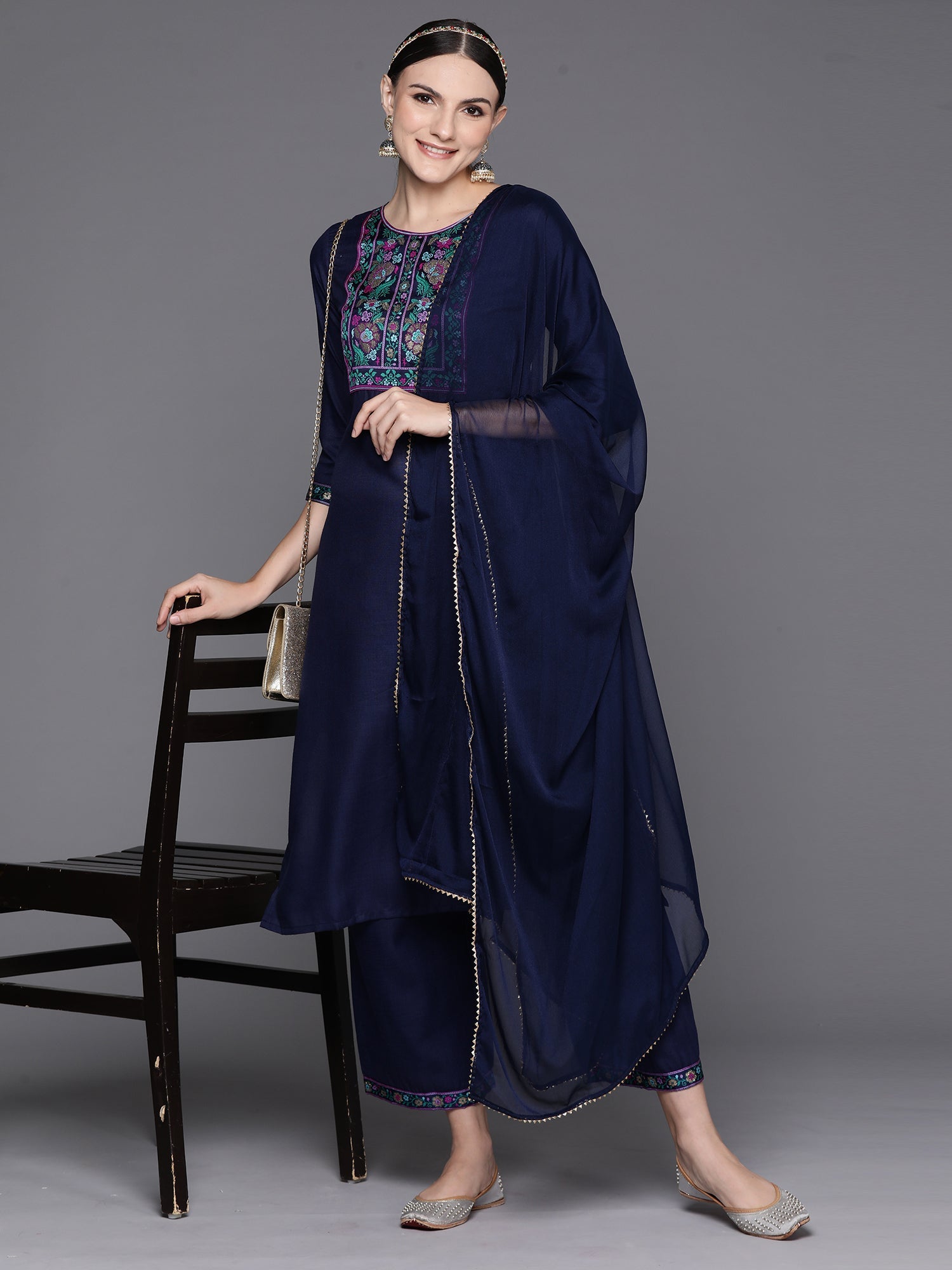 Women's Navy Blue Cotton Blend Kurta Set - Taantav