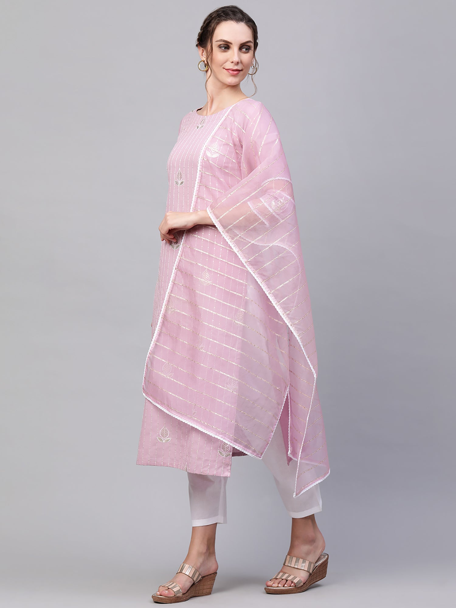 Women's Mauve Cotton Blend Kurta Set - Taantav