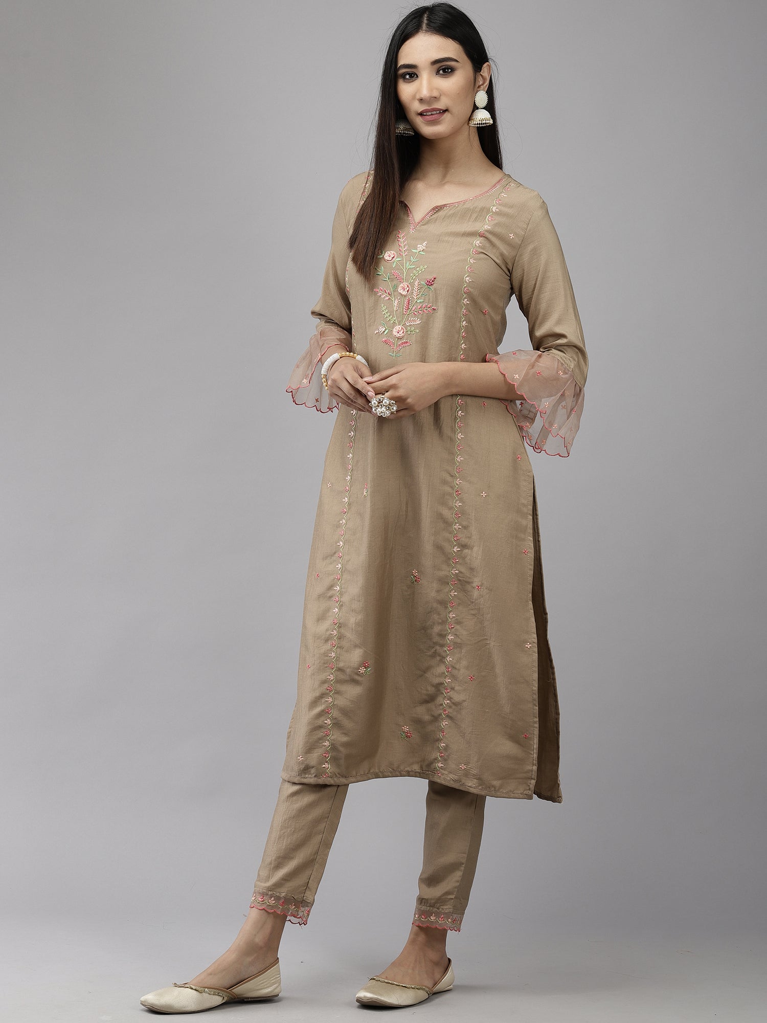 Women's Beige Raw Silk Kurta Set - Taantav