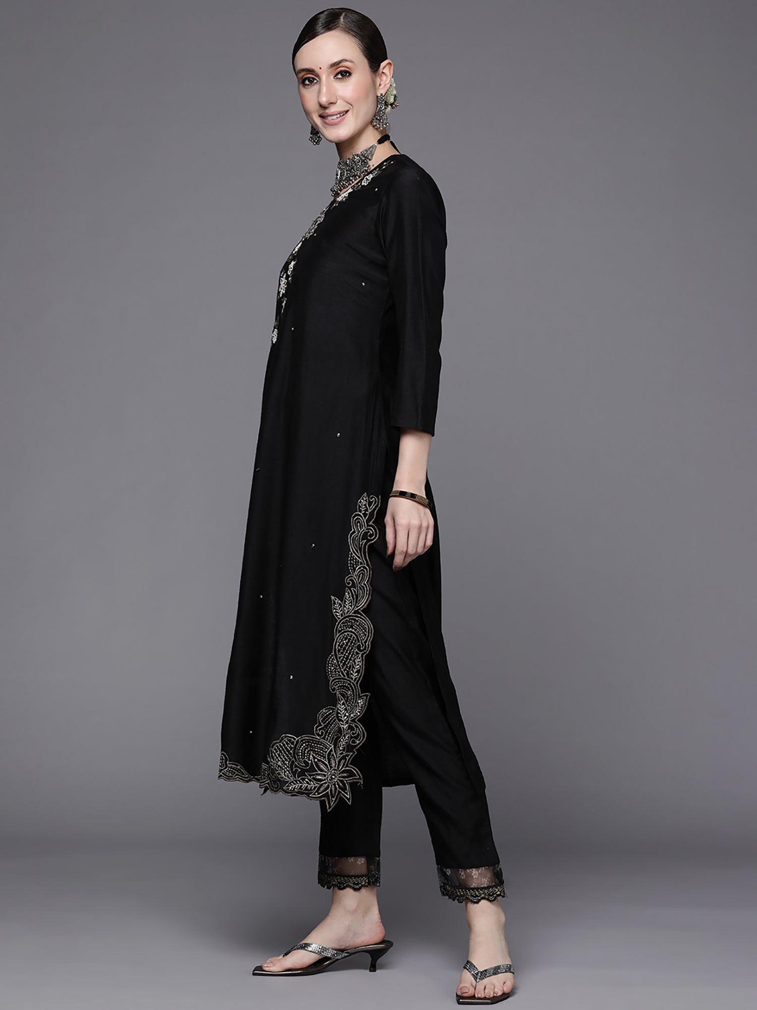 Women's Black Viscose Rayon Kurta Set - Taantav