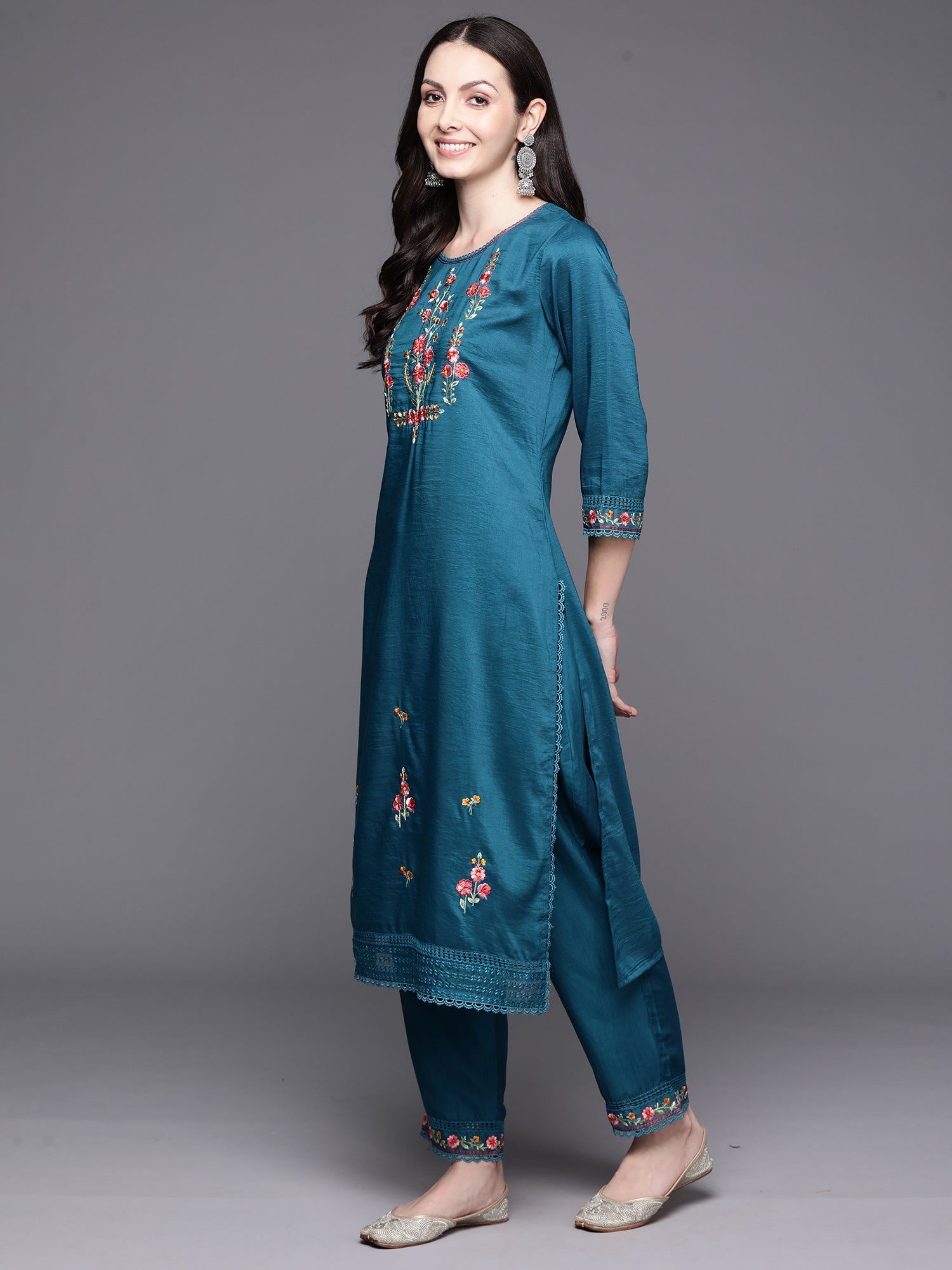 Women's Blue Silk Blend Kurta Set - Taantav