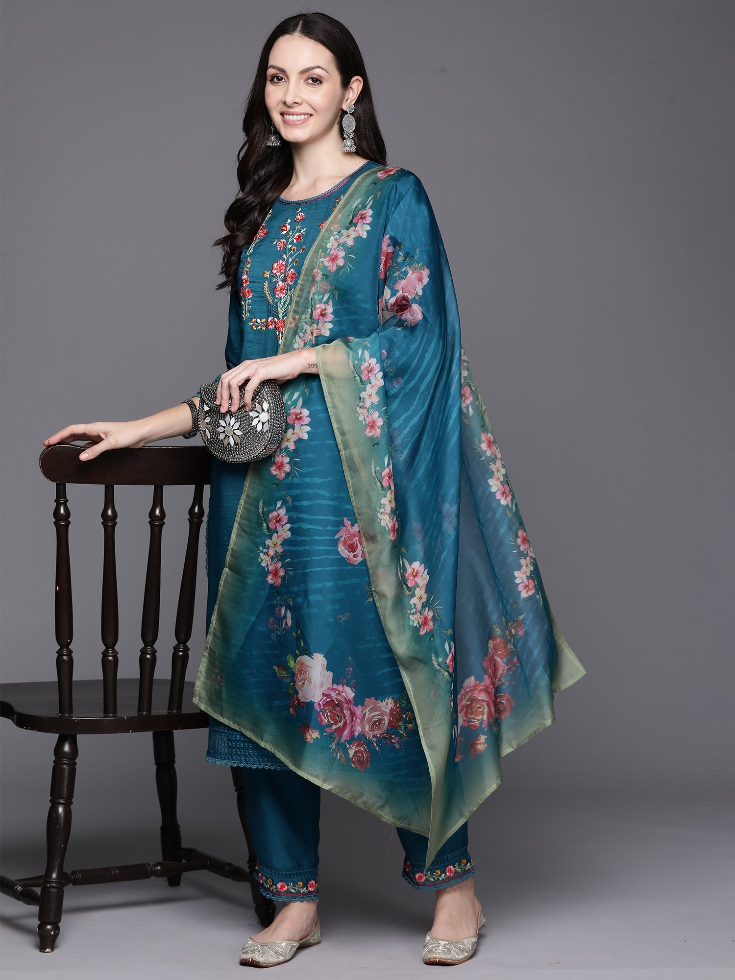 Women's Blue Silk Blend Kurta Set - Taantav