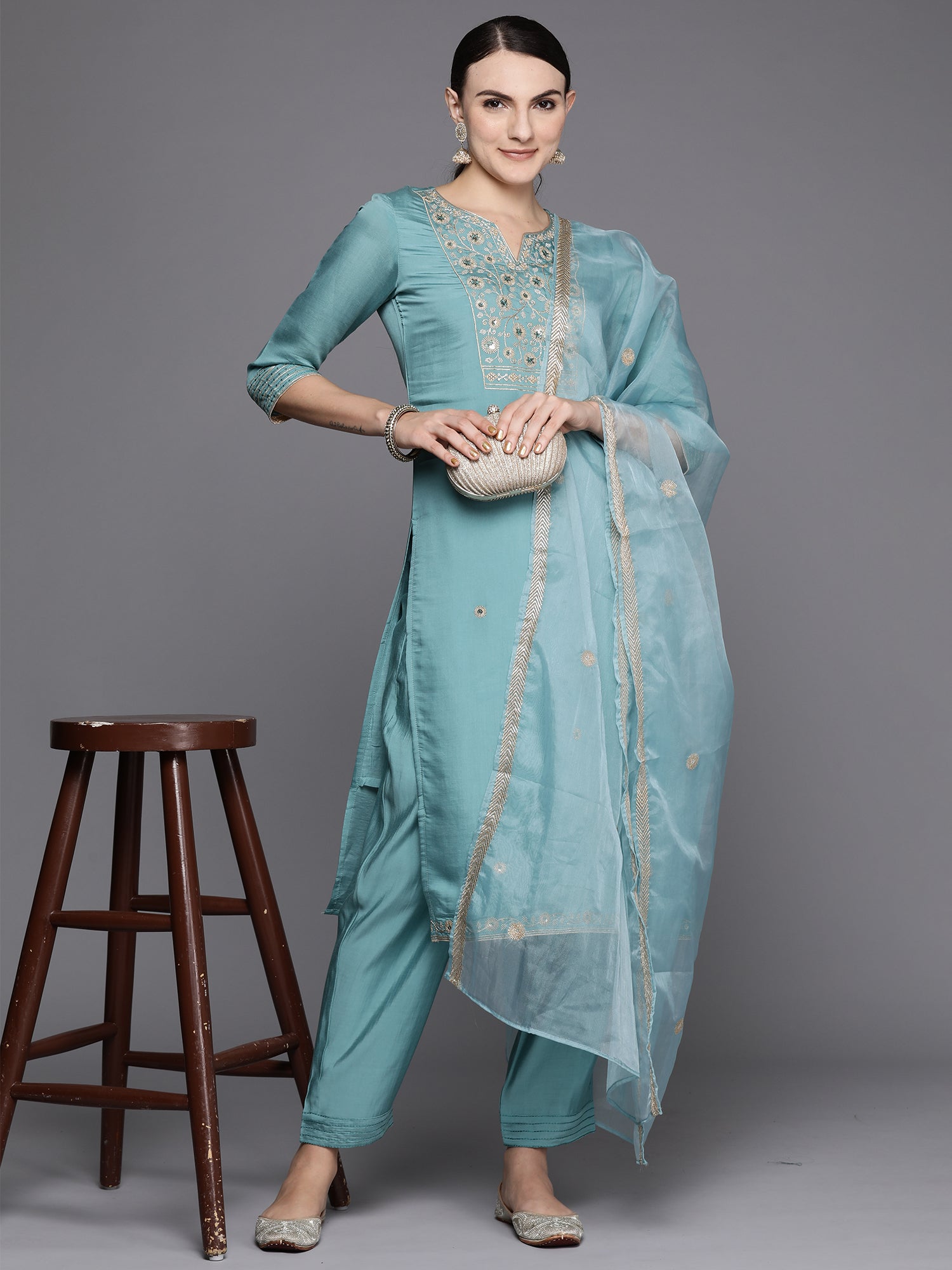 Women's Blue Silk Blend Kurta Set - Taantav