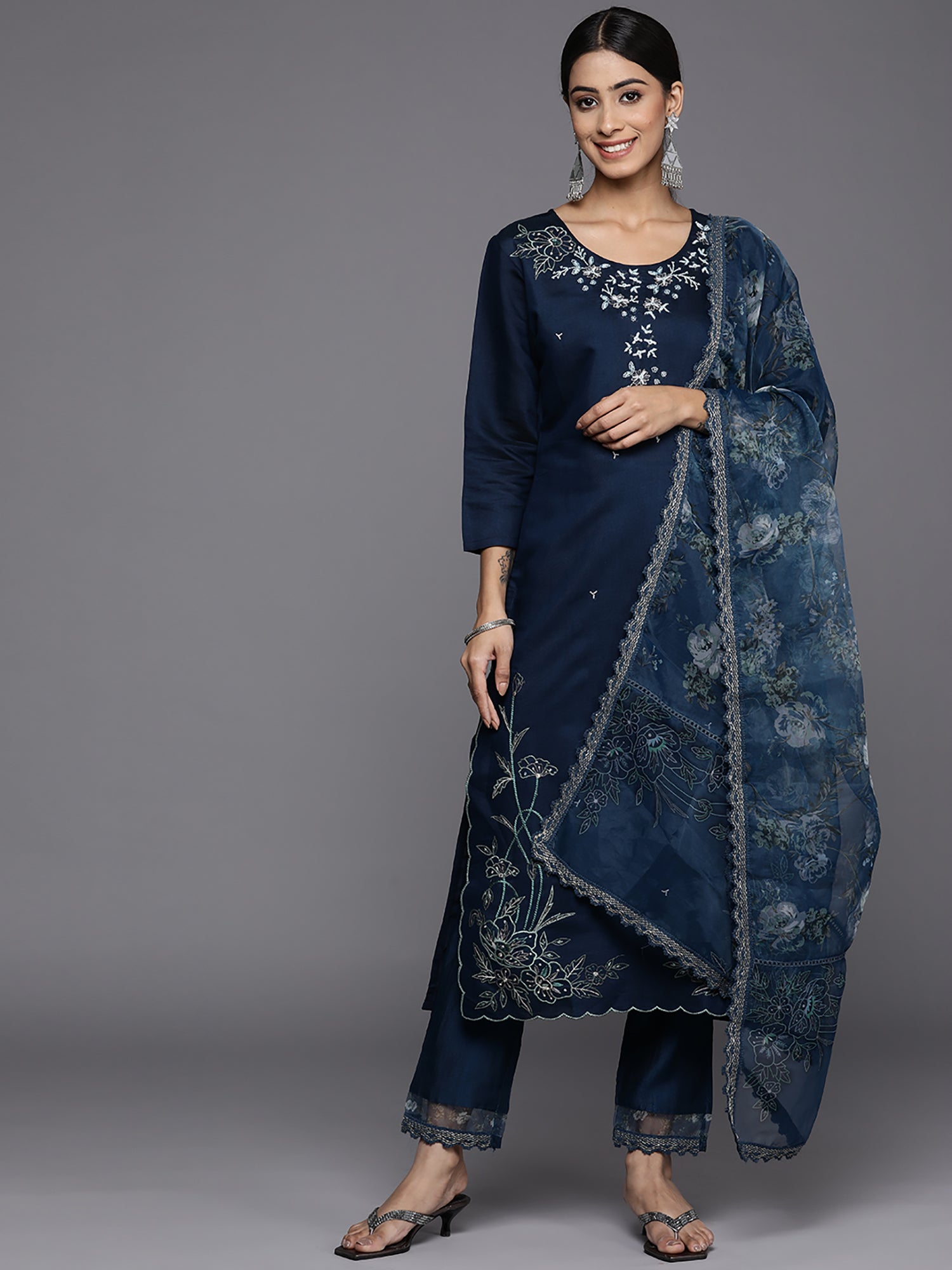 Women's Blue Viscose Rayon Kurta Set - Taantav