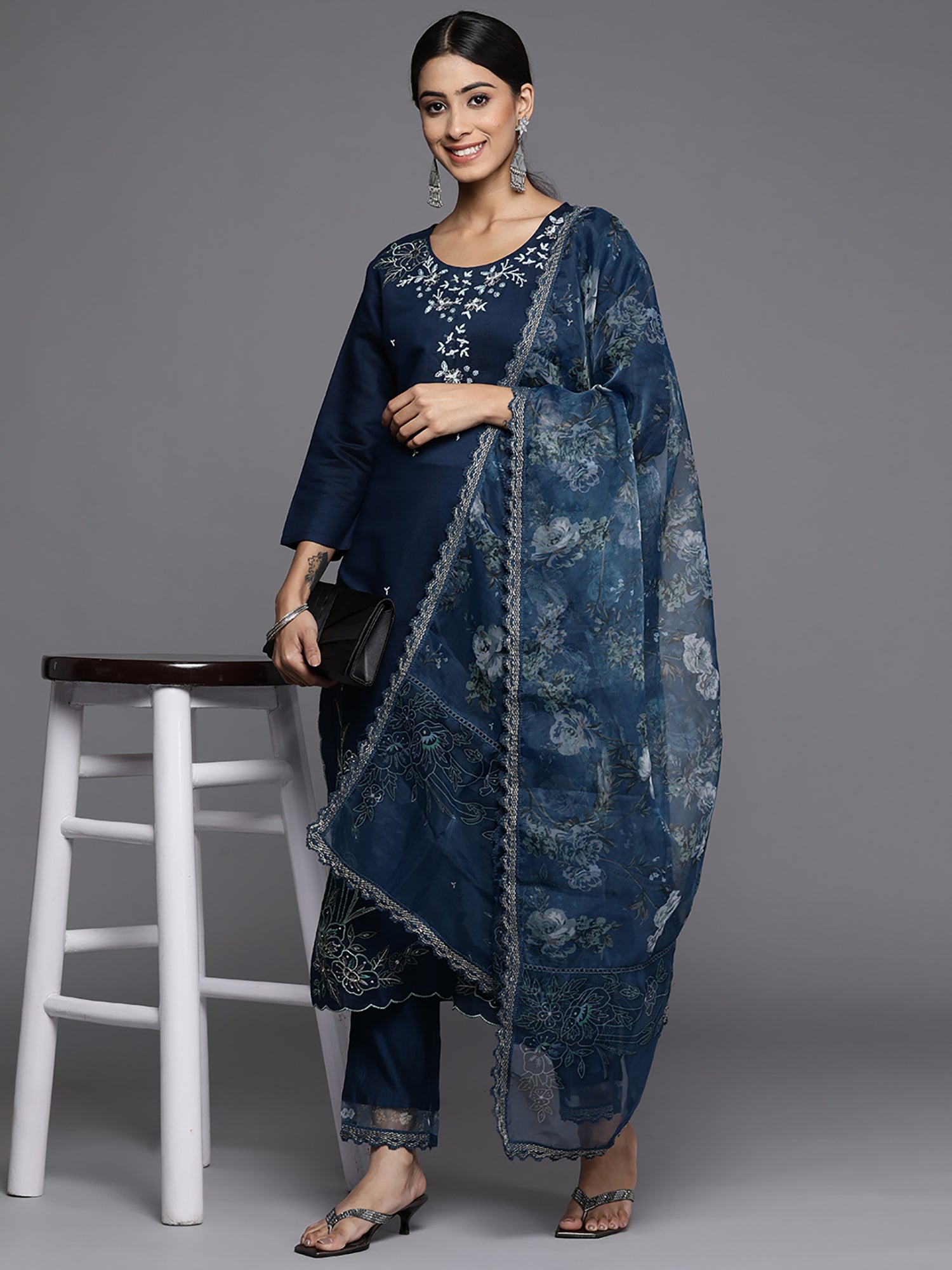 Women's Blue Viscose Rayon Kurta Set - Taantav