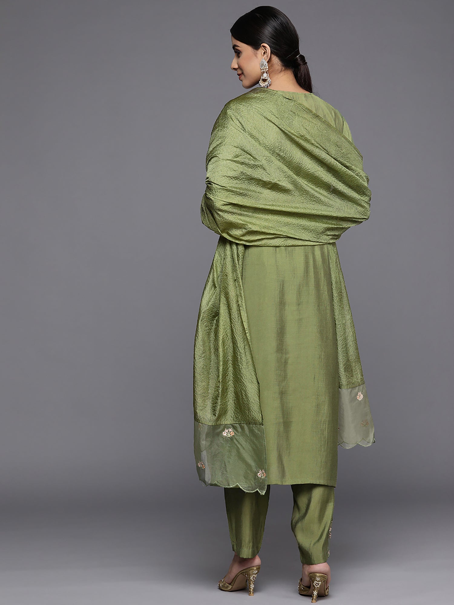 Women's Green Cotton Blend Kurta Set - Taantav