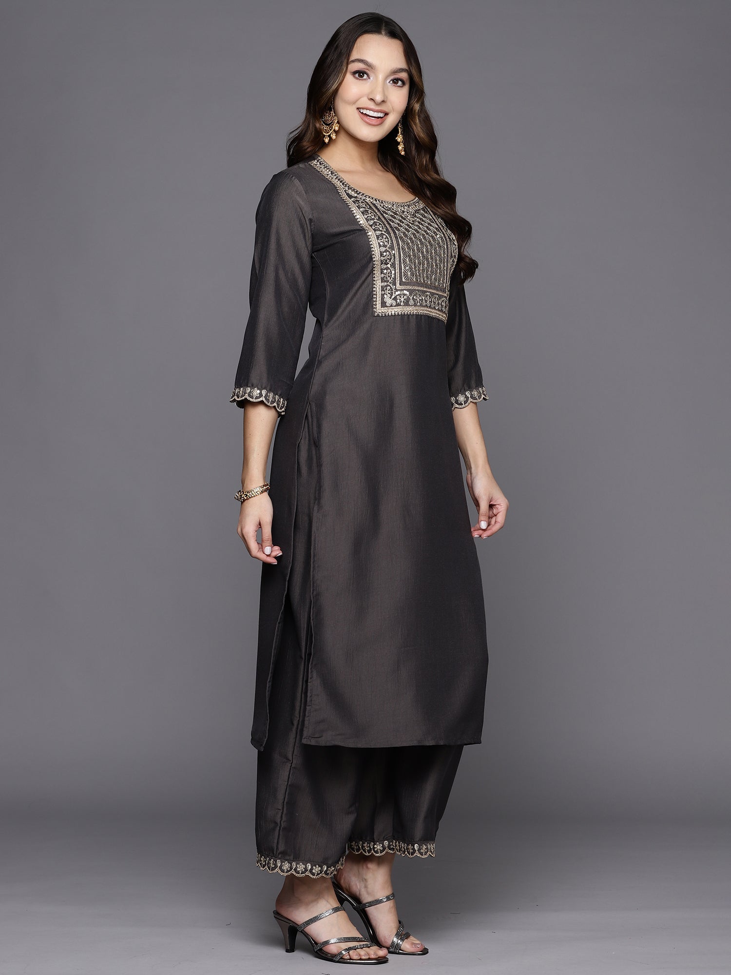 Women's Grey Cotton Blend Kurta Set - Taantav