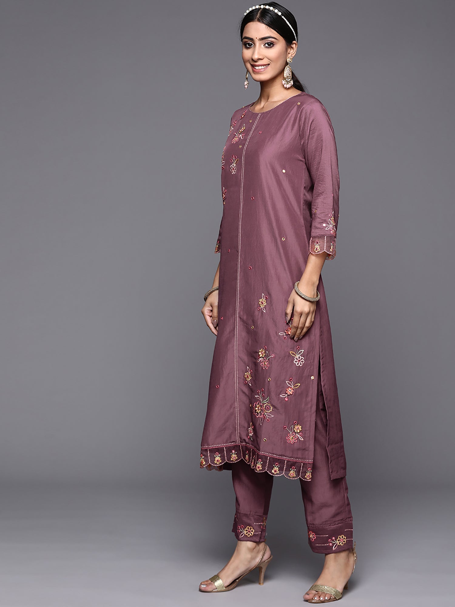 Women's Burgundy Cotton Blend Kurta Set - Taantav