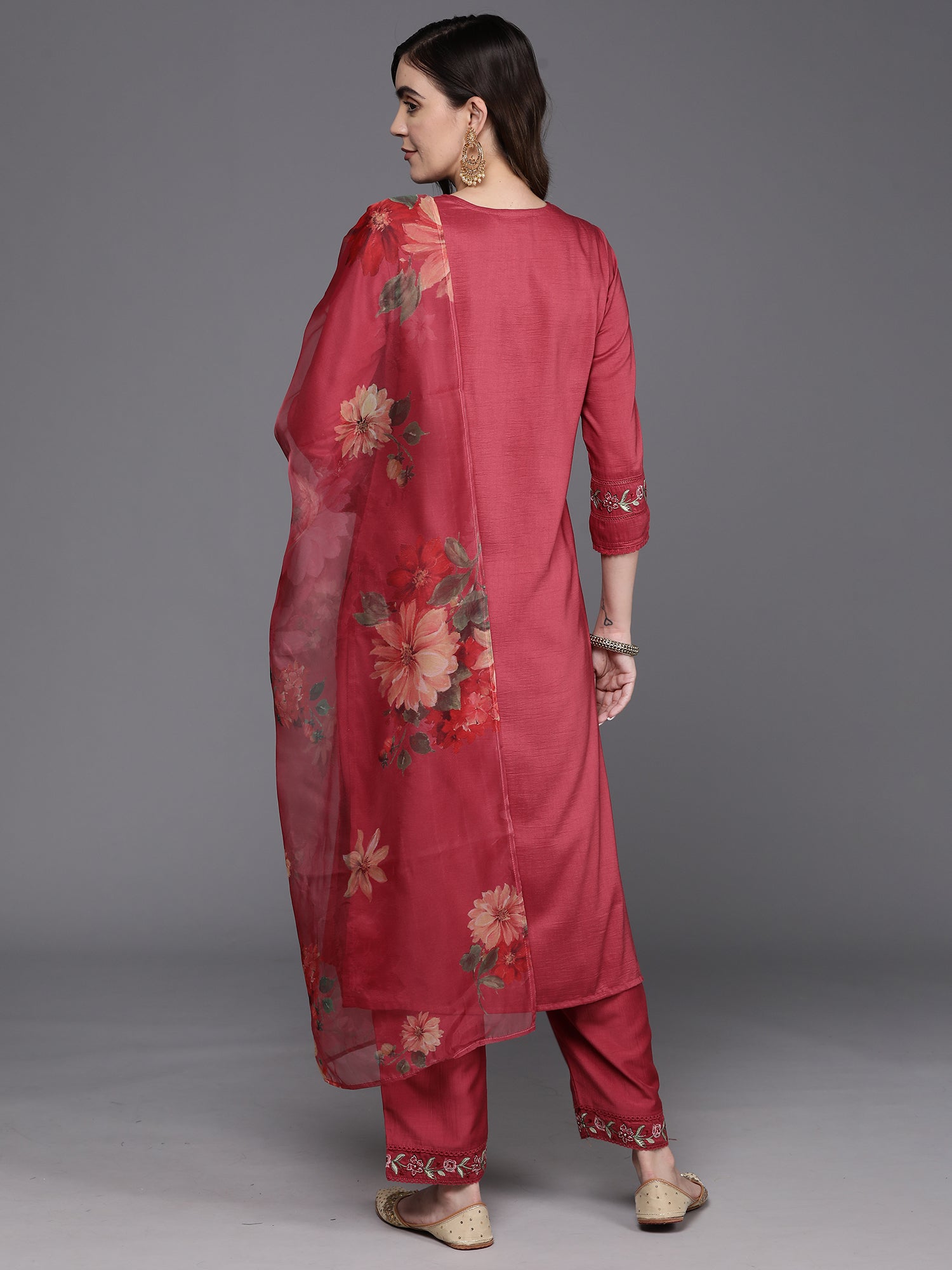 Women's Maroon Viscose Rayon Kurta Set - Taantav