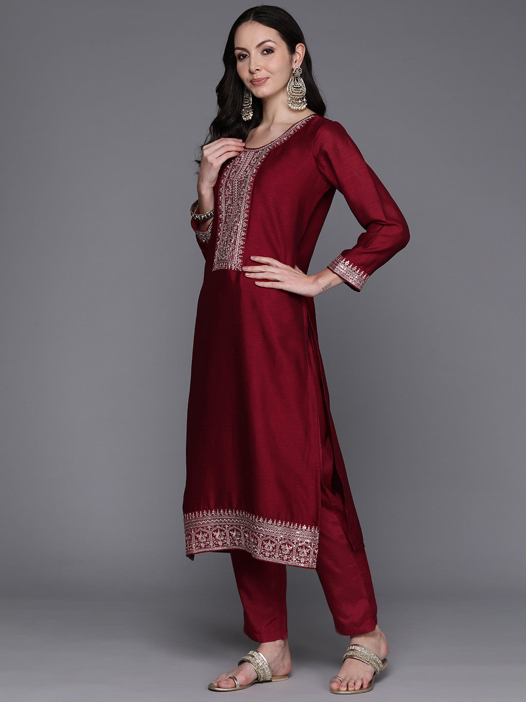 Women's Maroon Silk Blend Kurta Set - Taantav