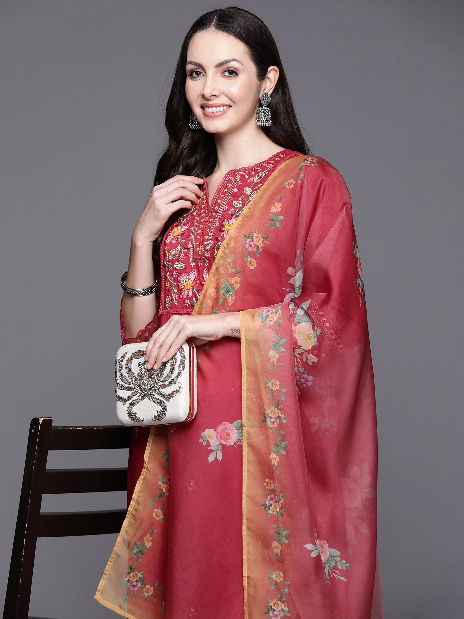 Women's Maroon Silk Blend Kurta Set - Taantav