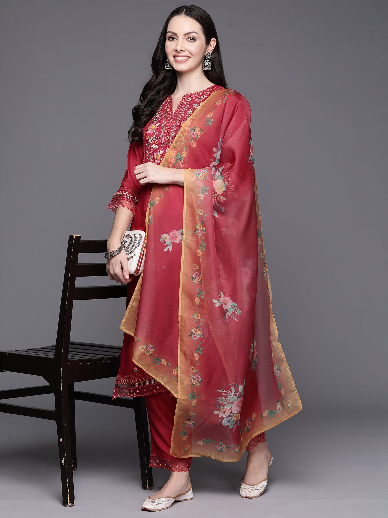 Women's Maroon Silk Blend Kurta Set - Taantav