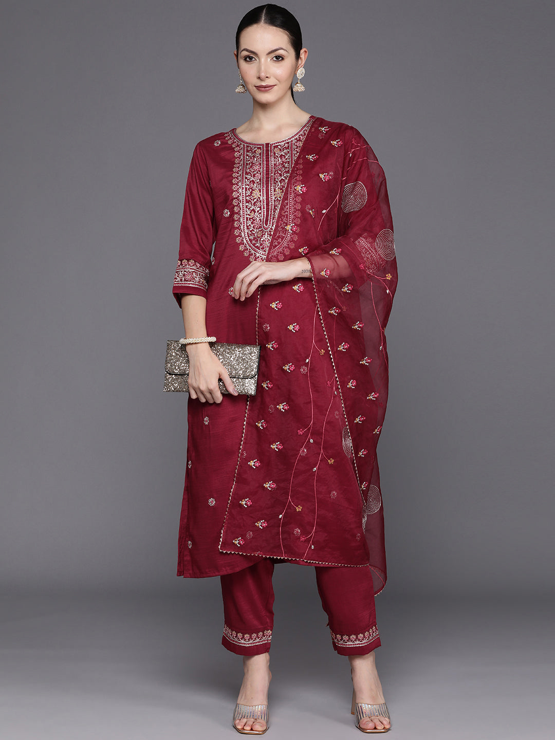 Women's Maroon Silk Blend Kurta Set - Taantav