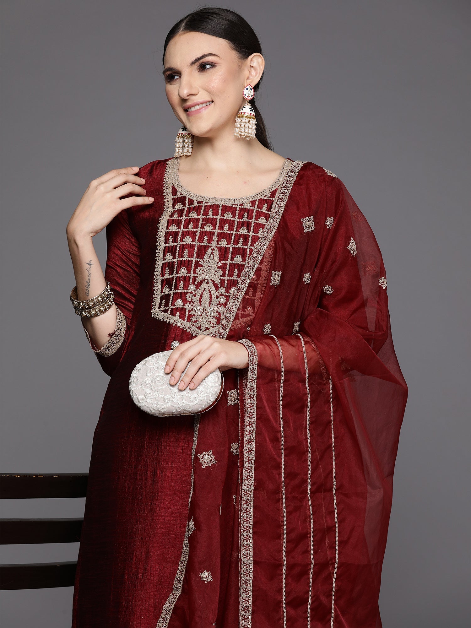 Women's Maroon Silk Blend Kurta Set - Taantav