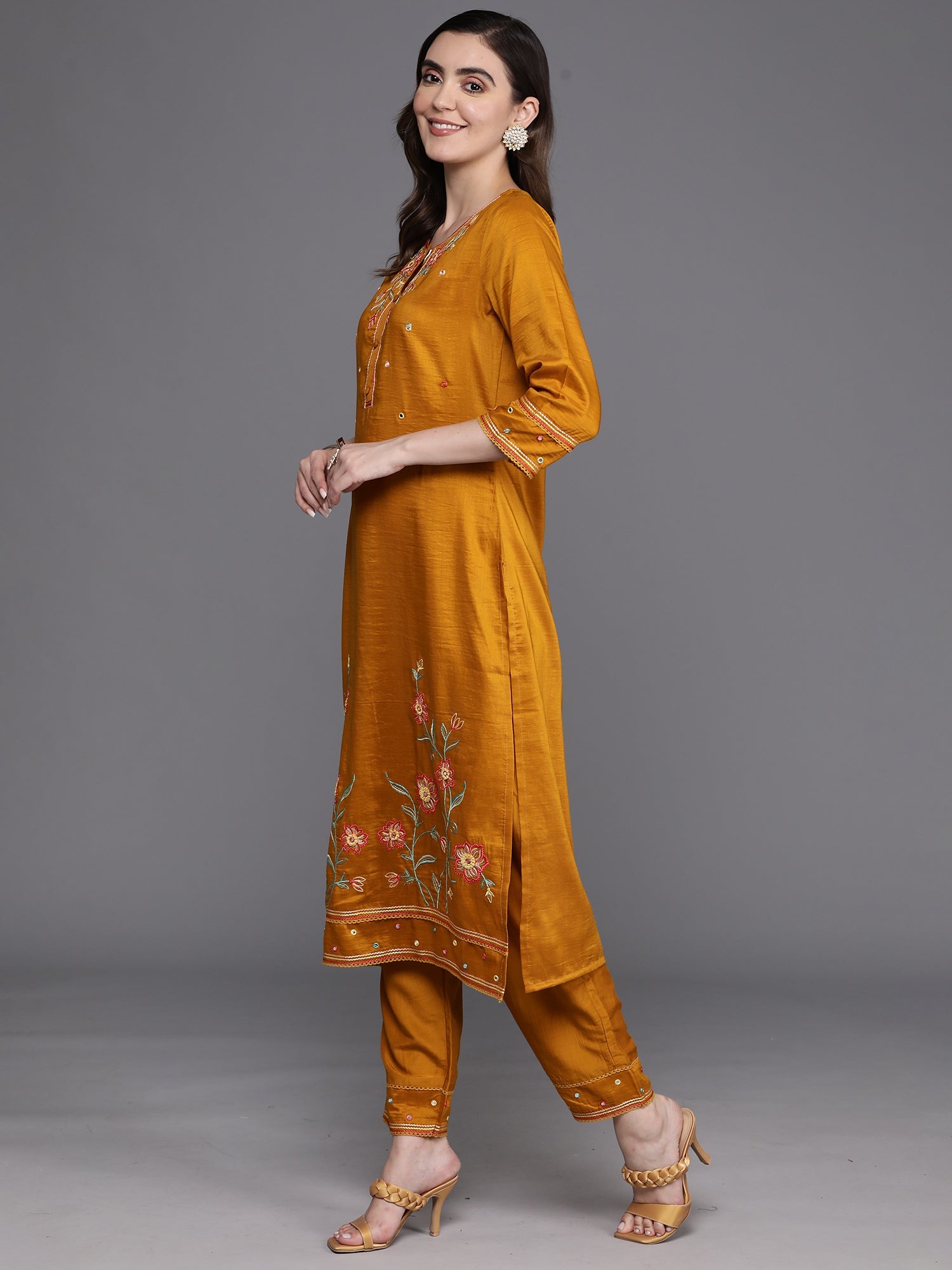 Women's Mustard Silk Blend Kurta Set - Taantav