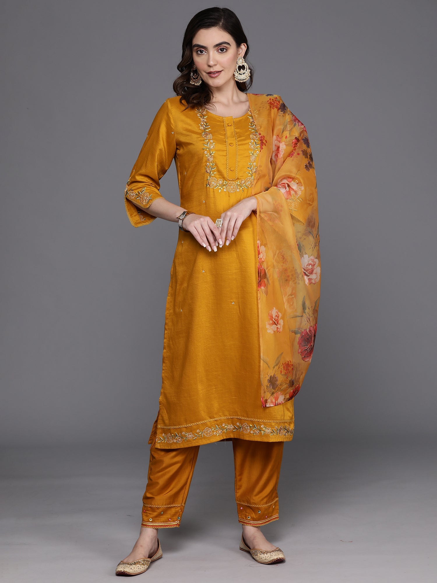 Women's Mustard Viscose Rayon Kurta Set - Taantav