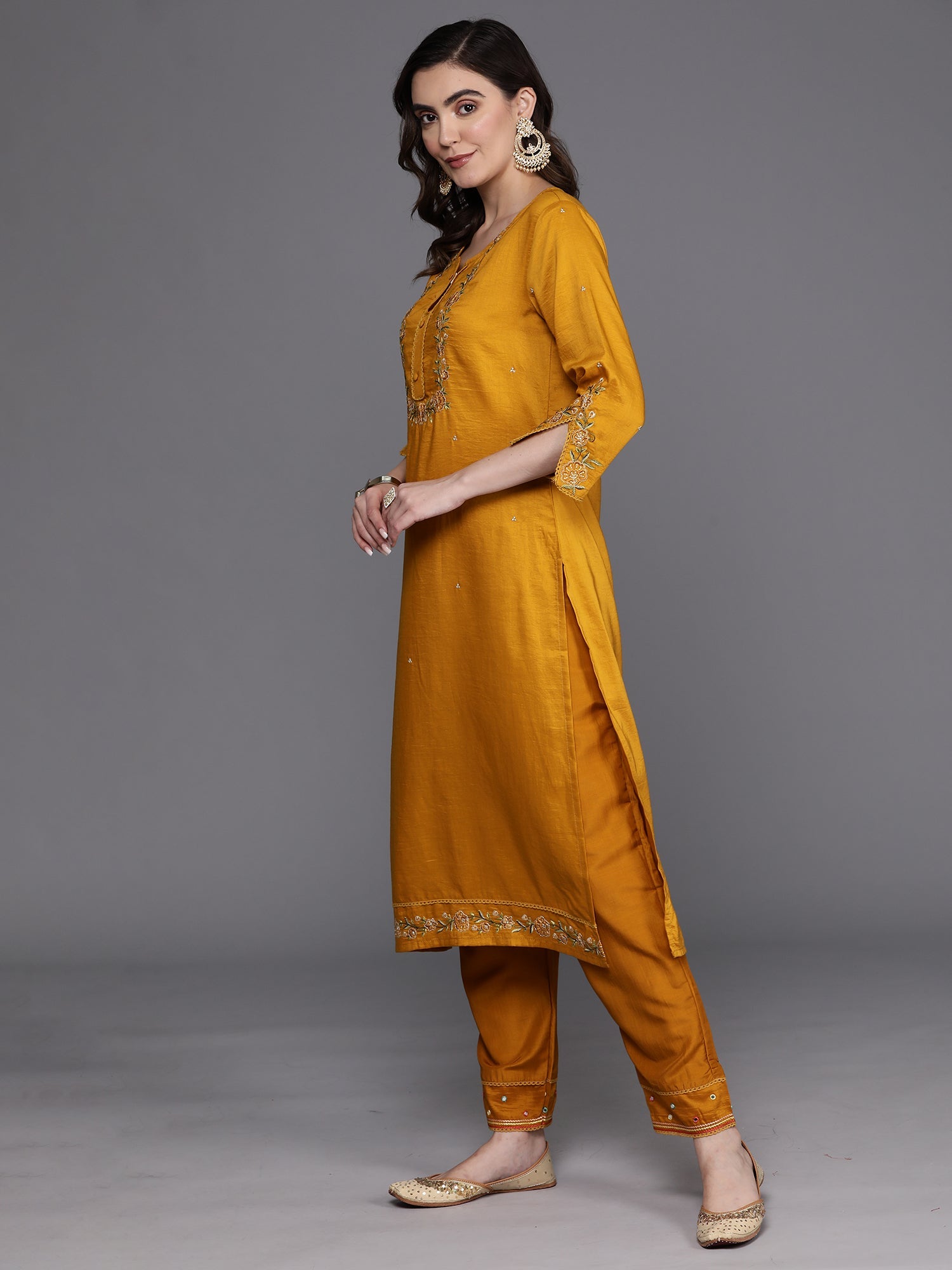 Women's Mustard Viscose Rayon Kurta Set - Taantav