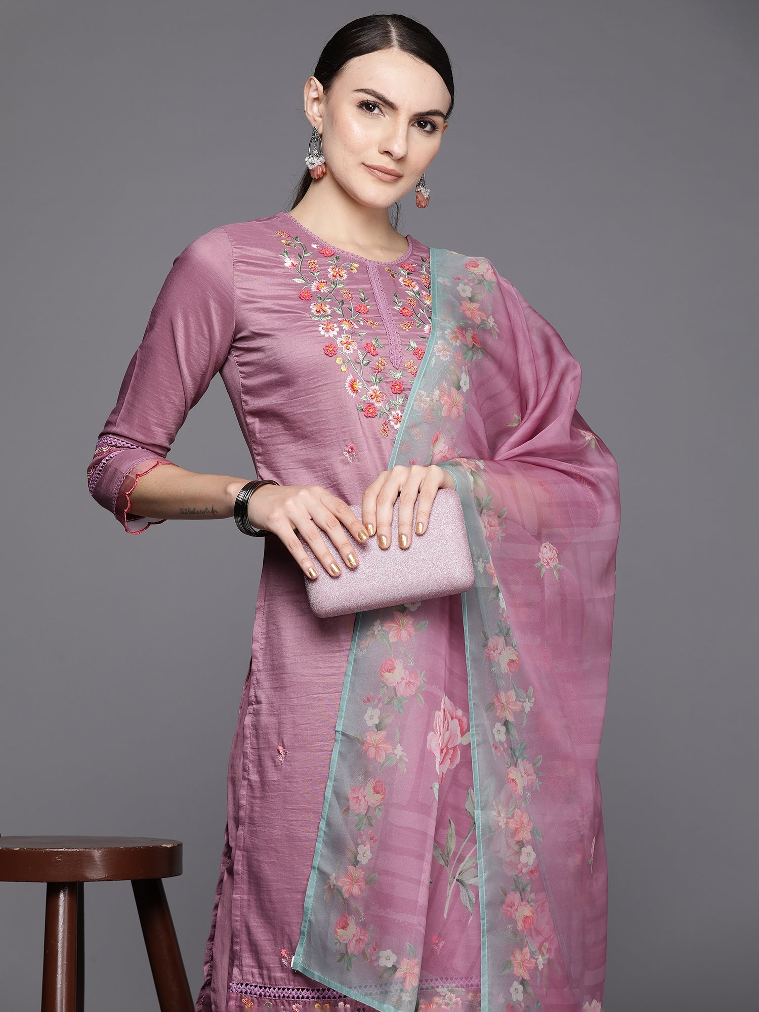 Women's Mauve Silk Blend Kurta Set - Taantav