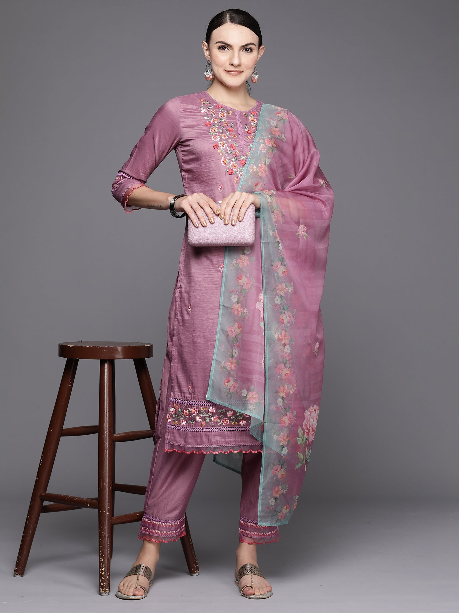 Women's Mauve Silk Blend Kurta Set - Taantav