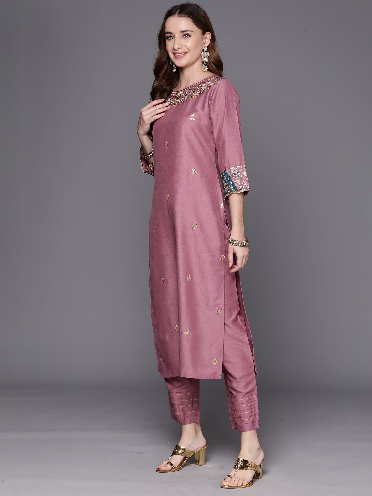 Women's Mauve Silk Blend Kurta Set - Taantav