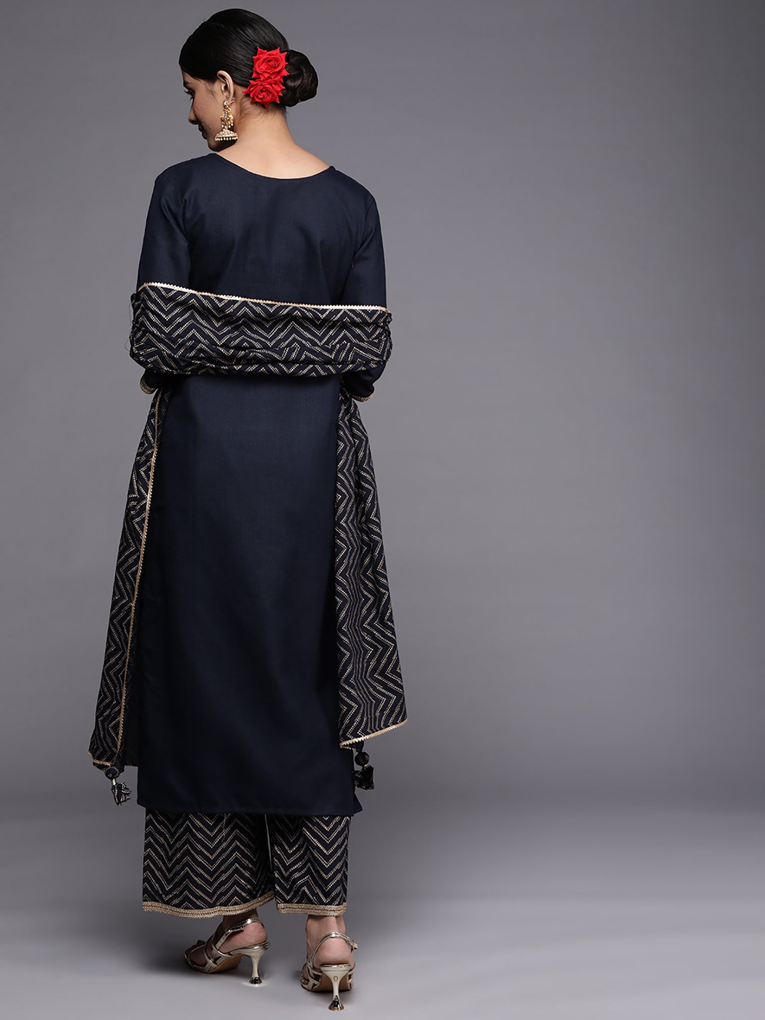 Women's Navy Blue Cotton Blend Kurta Set - Taantav