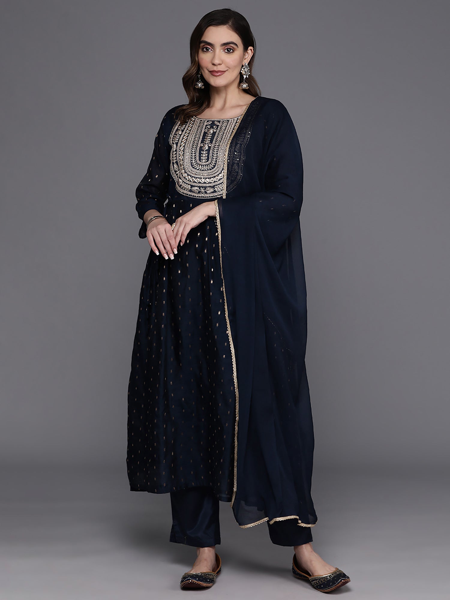 Women's Navy Blue Chanderi Silk Kurta Set - Taantav