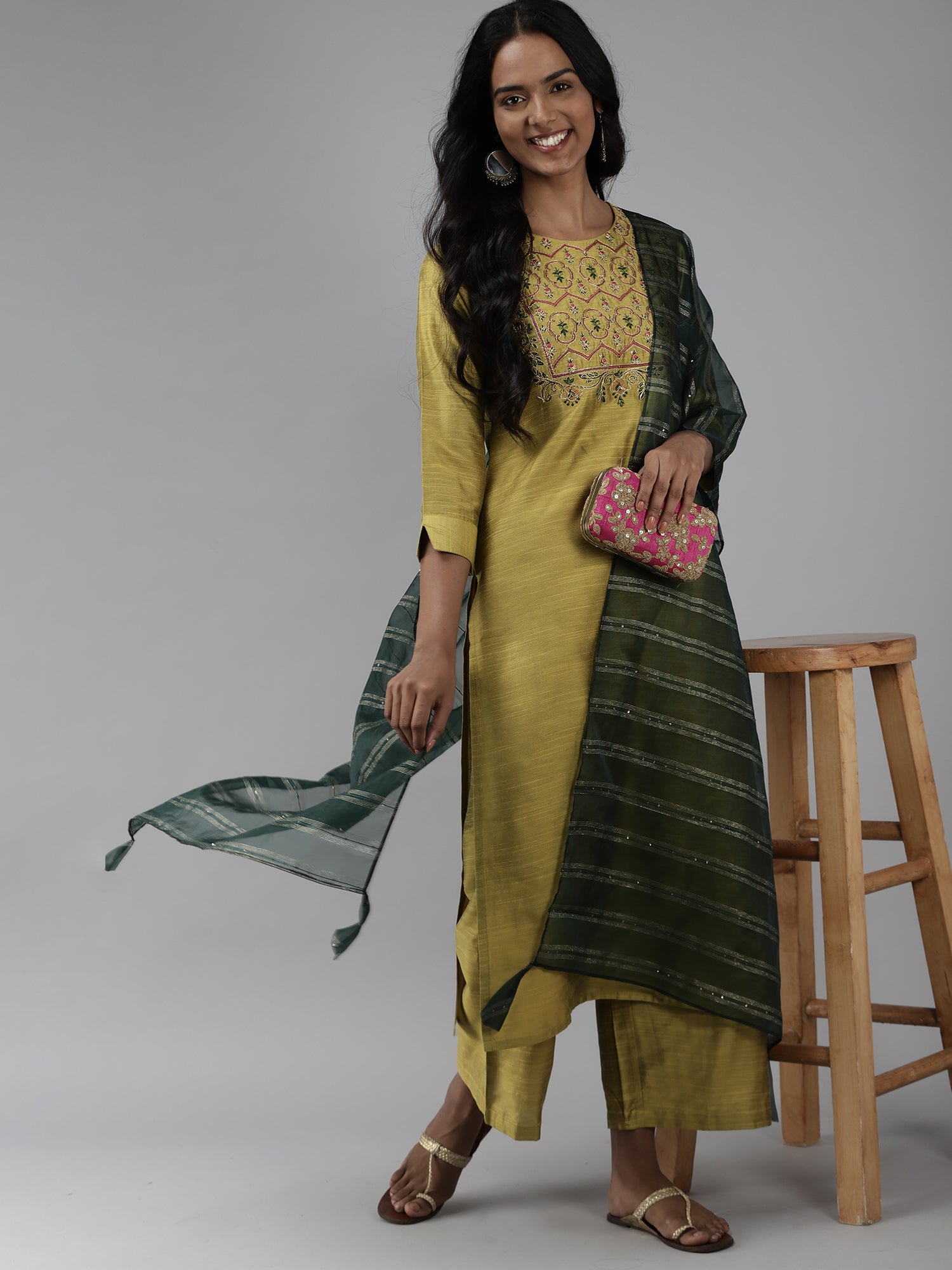 Women's Olive Chanderi Silk Kurta Set - Taantav