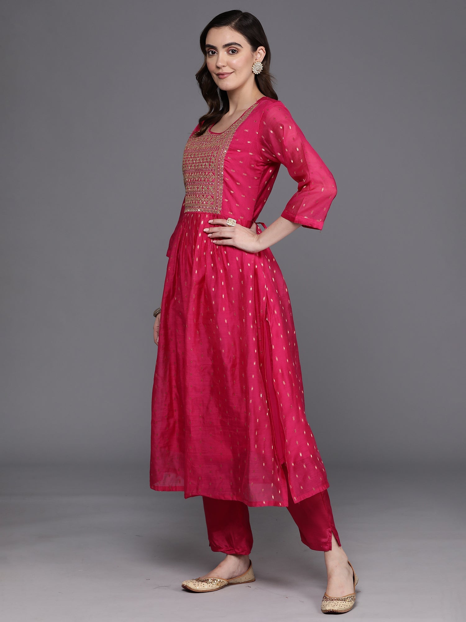 Women's Pink Chanderi Silk Kurta Set - Taantav