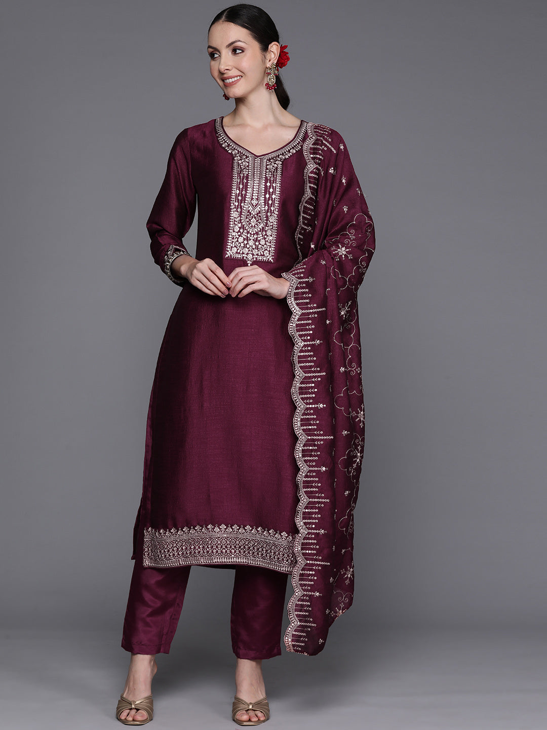 Women's Burgundy Silk Blend Kurta Set - Taantav