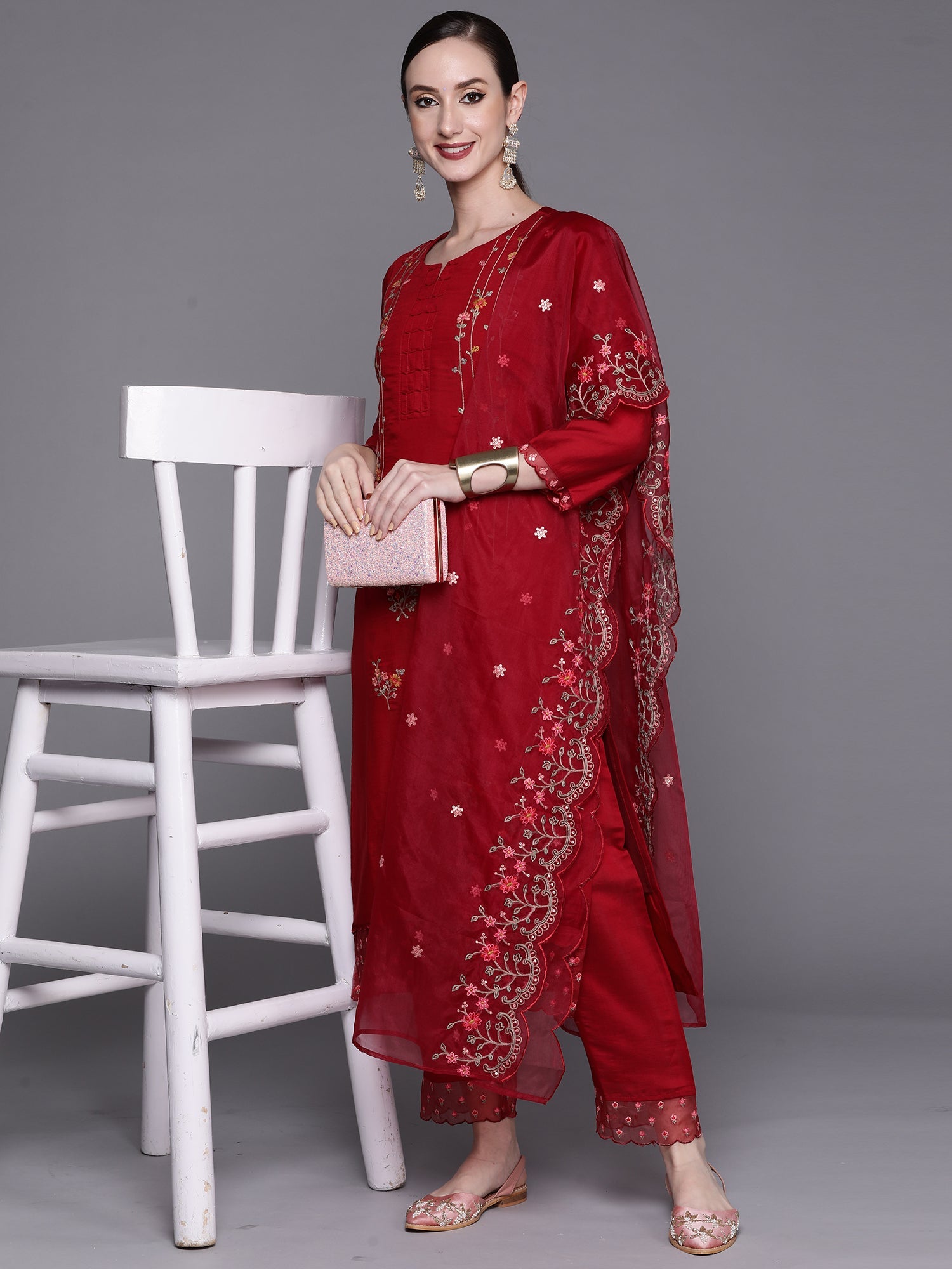 Women's Red Viscose Rayon Kurta Set - Taantav