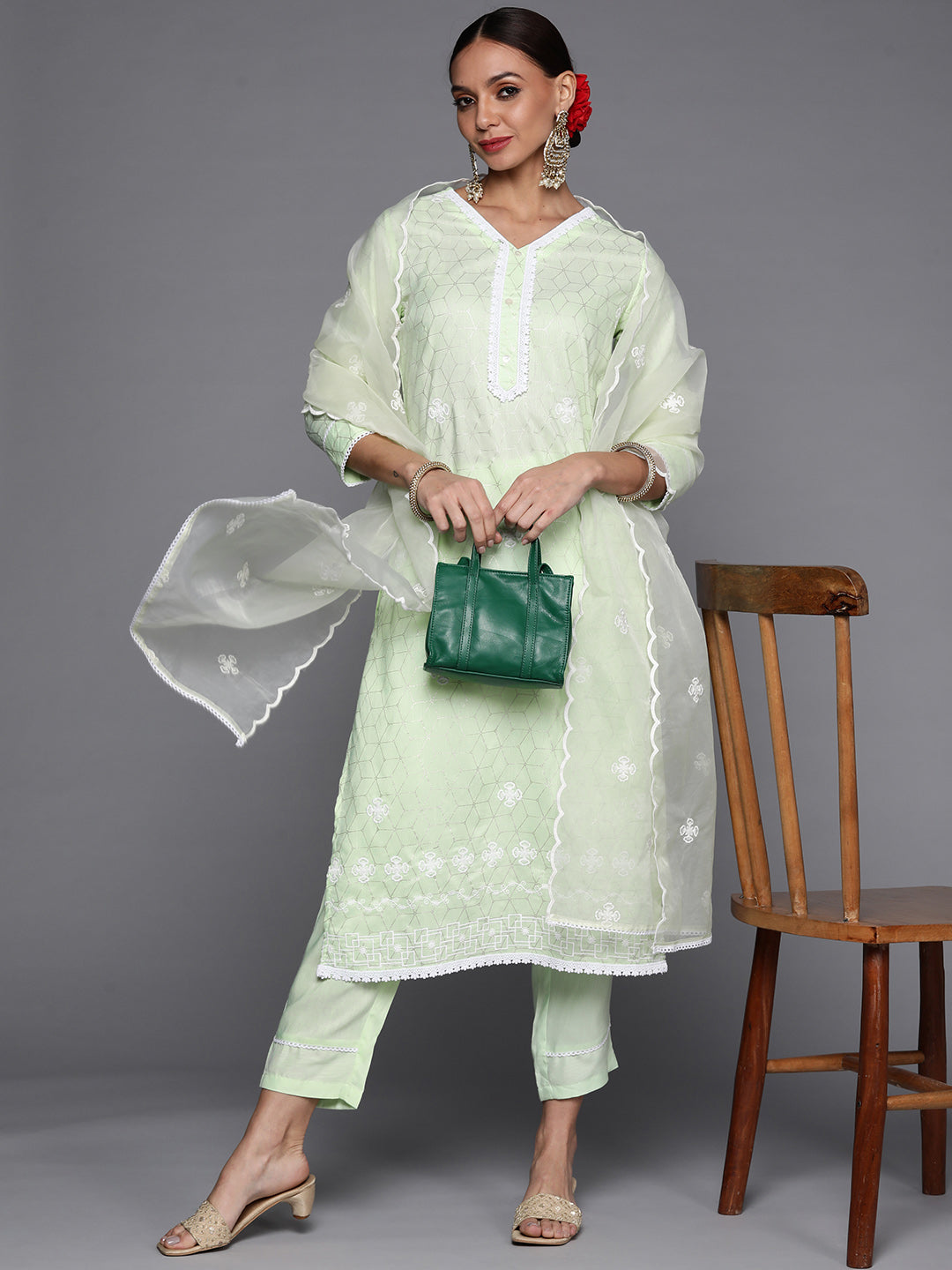 Women's Green Silk Blend Kurta Set - Taantav