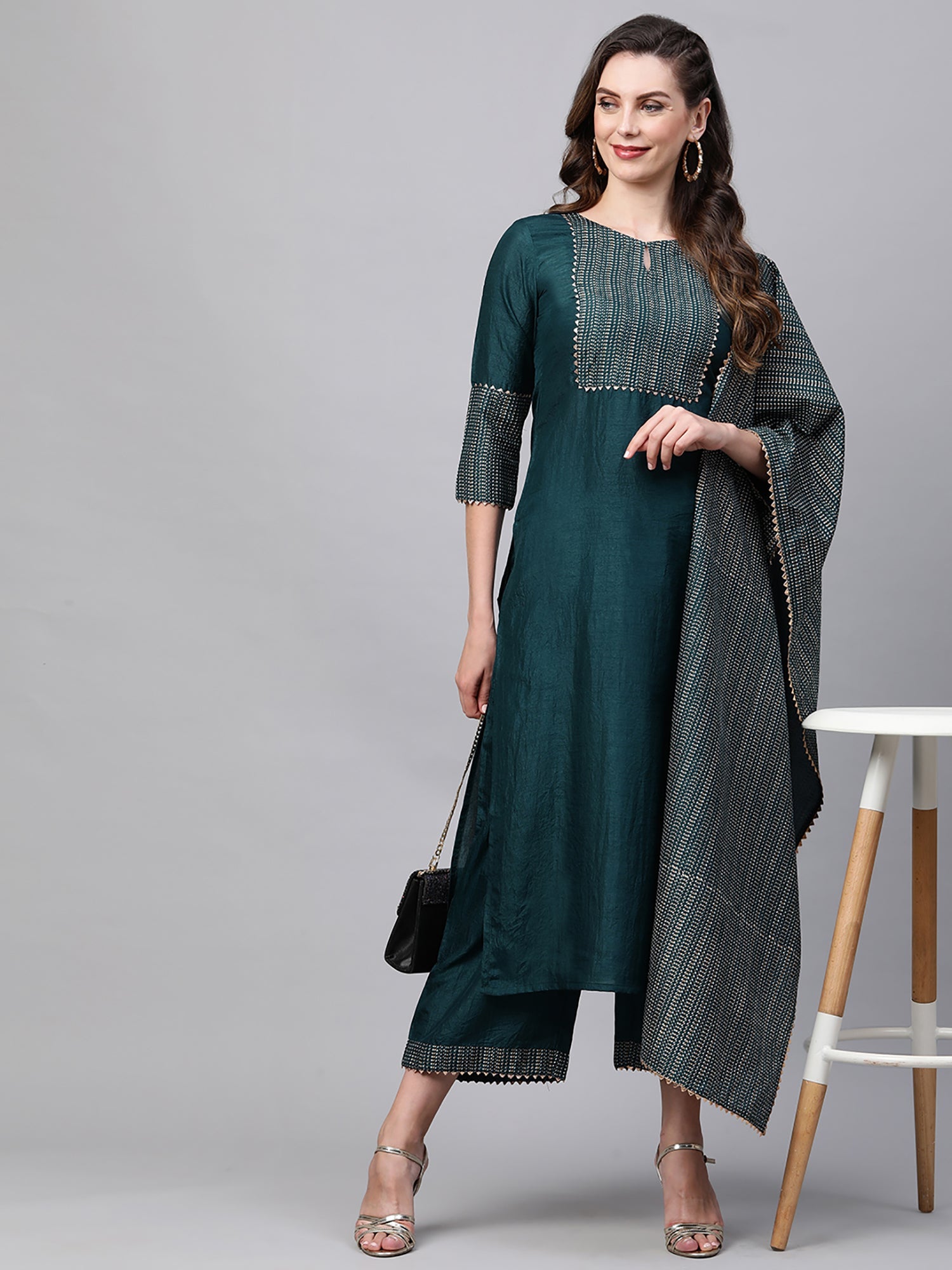 Women's Teal Cotton Blend Kurta Set - Taantav