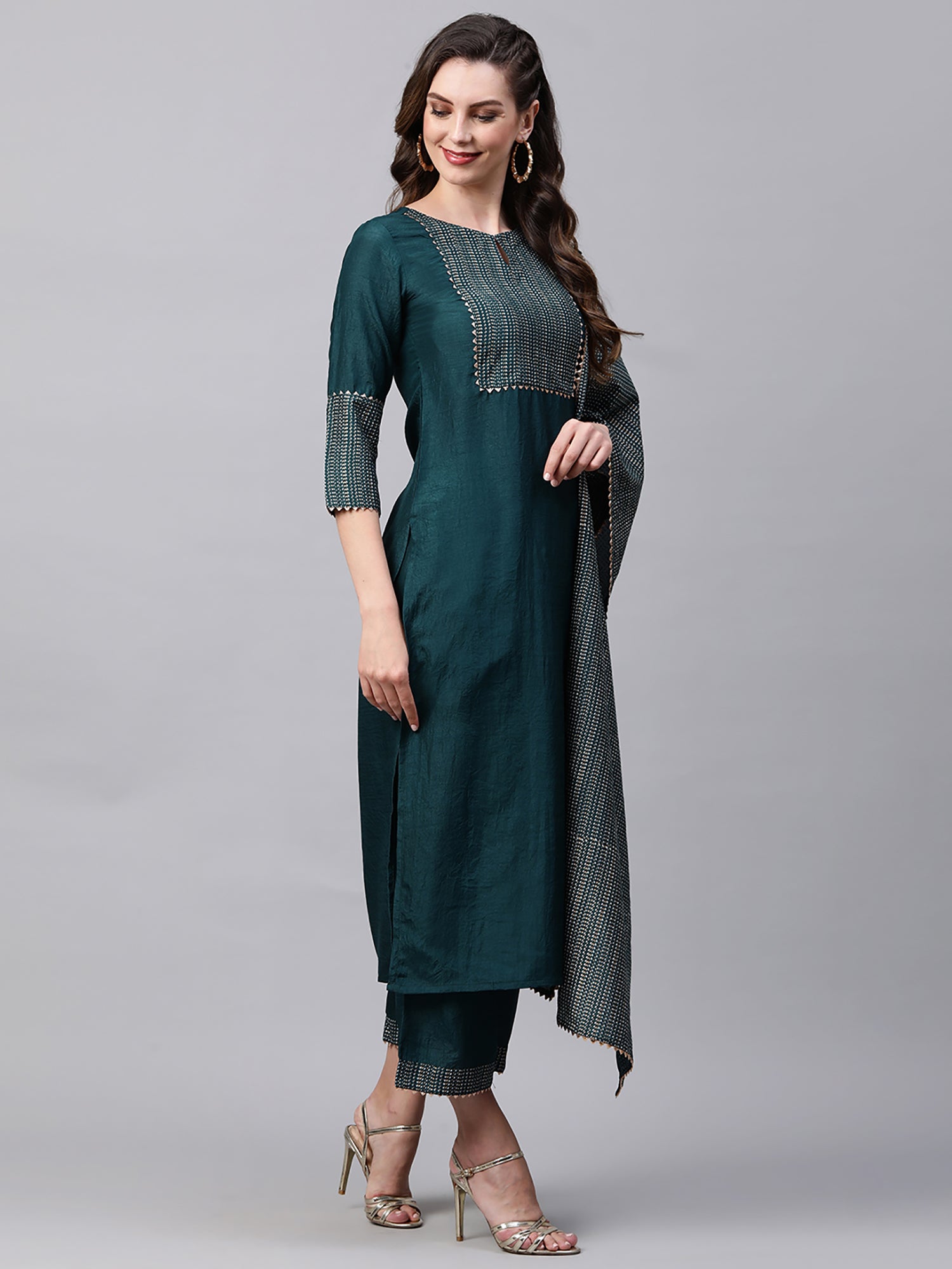 Women's Teal Cotton Blend Kurta Set - Taantav