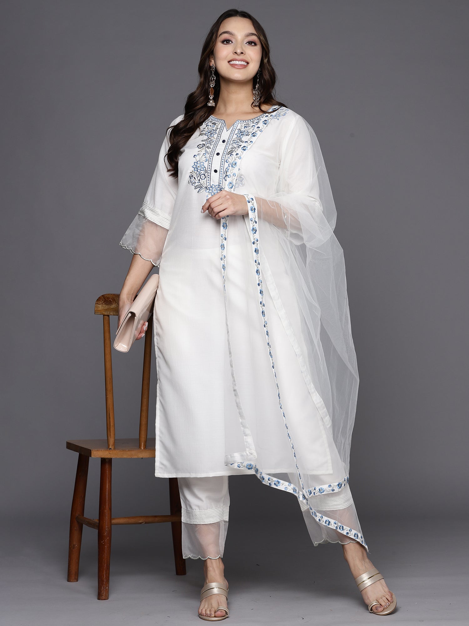 Women's White Cotton Blend Kurta Set - Taantav