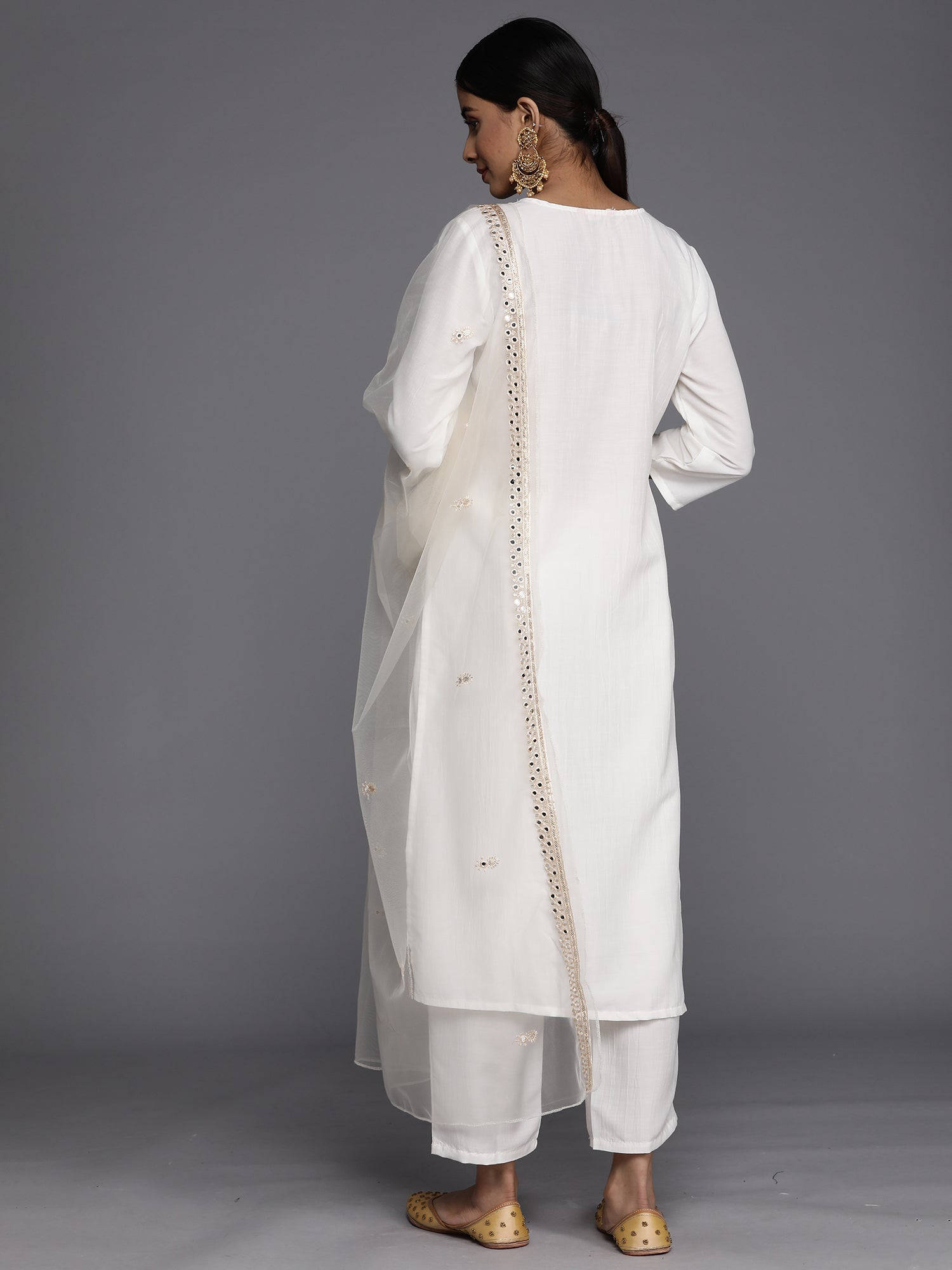 Women's White Cotton Blend Kurta Set - Taantav