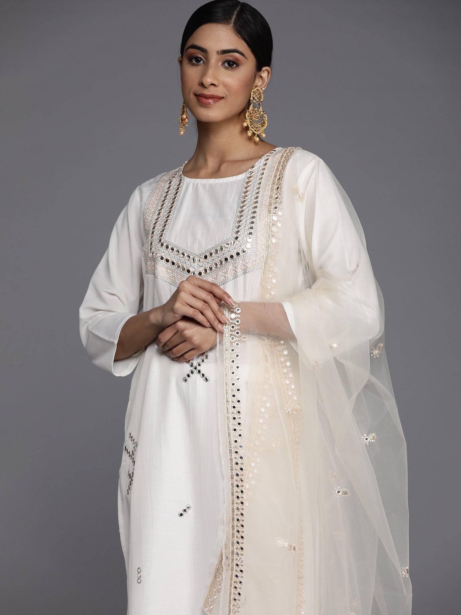 Women's White Cotton Blend Kurta Set - Taantav