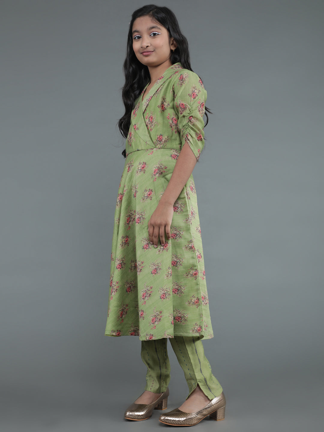 Girl's Green Floral Print Kurta With Pant