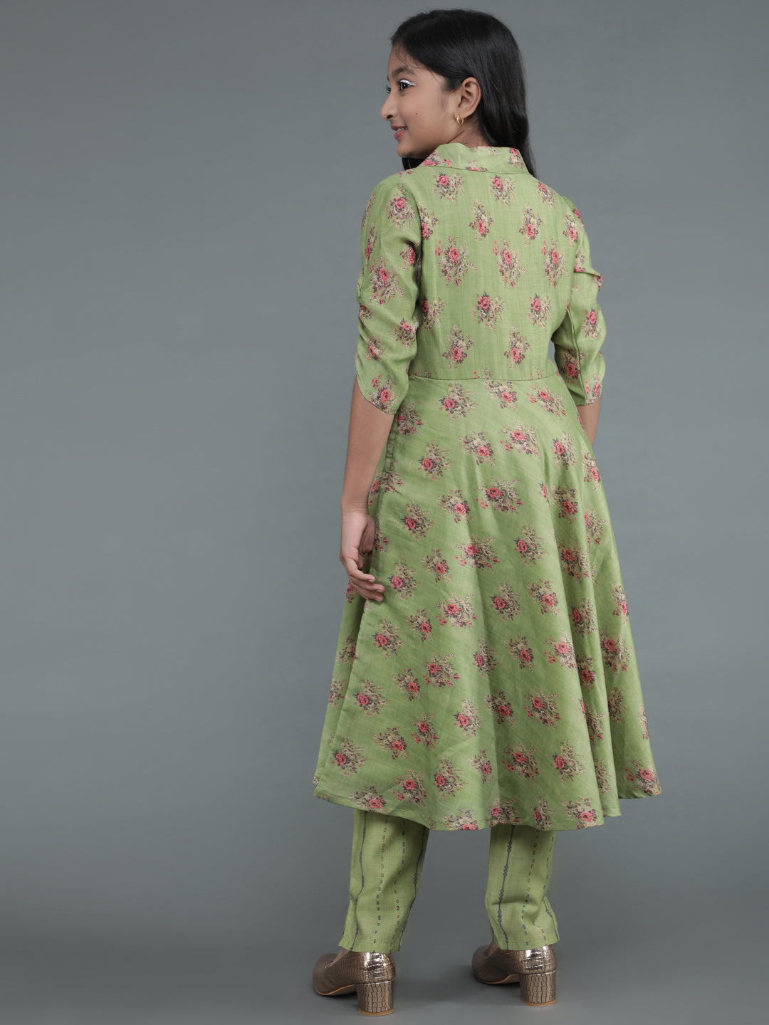 Girl's Green Floral Print Kurta With Pant